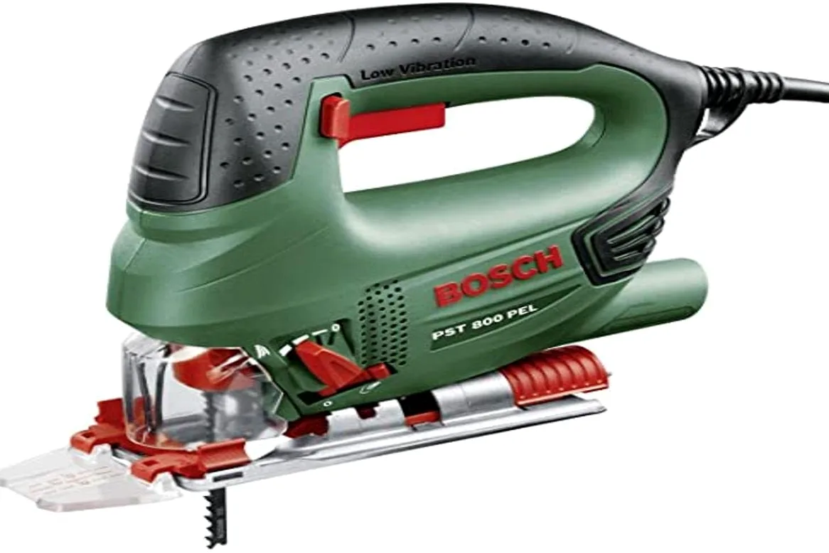 Bosch Wyrzynarka PST 800 PEL z funkcją oscylacji brzeszczotu (530 W, 10-częściowy zestaw brzeszczotów w wyposażeniu standardowym, walizka)