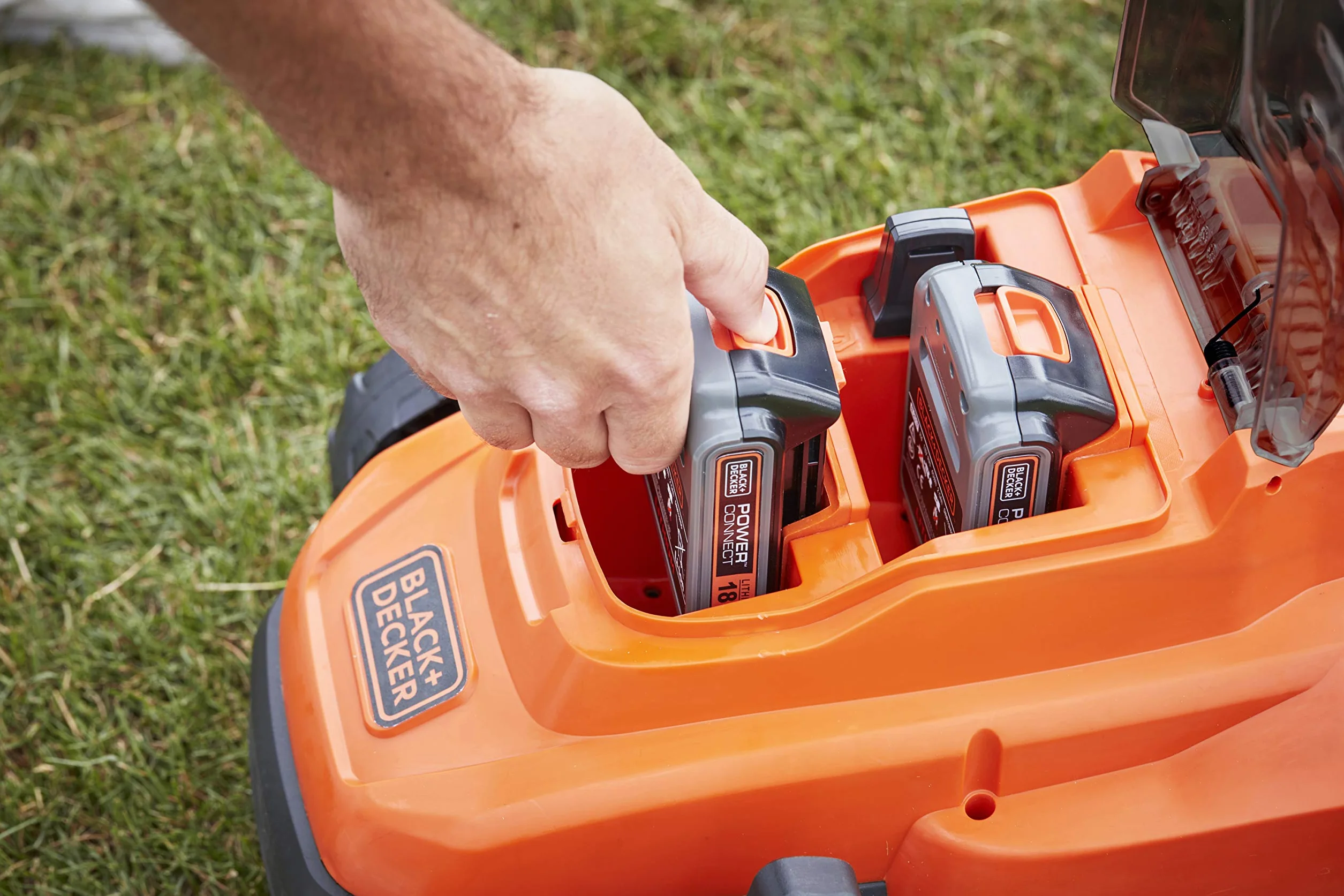 BLACK+DECKER Kosiarka akumulatorowa 18 V BCMW3318N-XJ pomarańczowy czarny