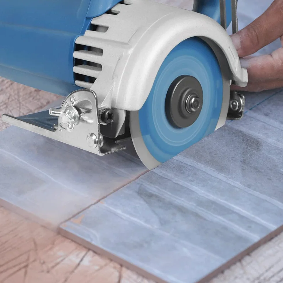Hancaner piła do cięcia kamienia na sucho, 1200 W, w zestawie tarcza tnąca o wysokiej wytrzymałości Ø 105 mm, 12000 obr./min i cięcie fazowe 0-45 stopni, marmur, płytki, ceramika, drewno, PCW