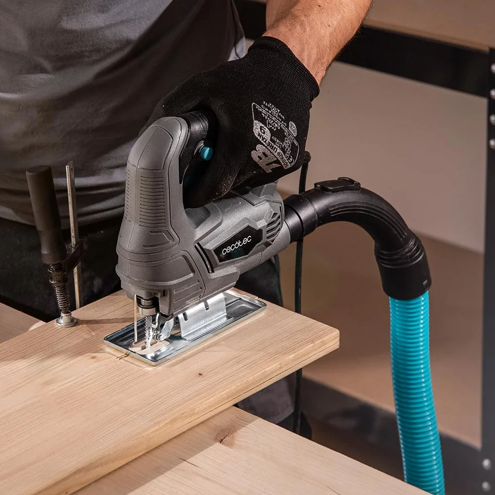 Cecotec Wyrzynarka MultiCut 4000, 400 W, przecinarka do 45°, przewód 2 m, regulowana prędkość, adapter do odkurzacza, w zestawie 8 pił do różnych materiałów