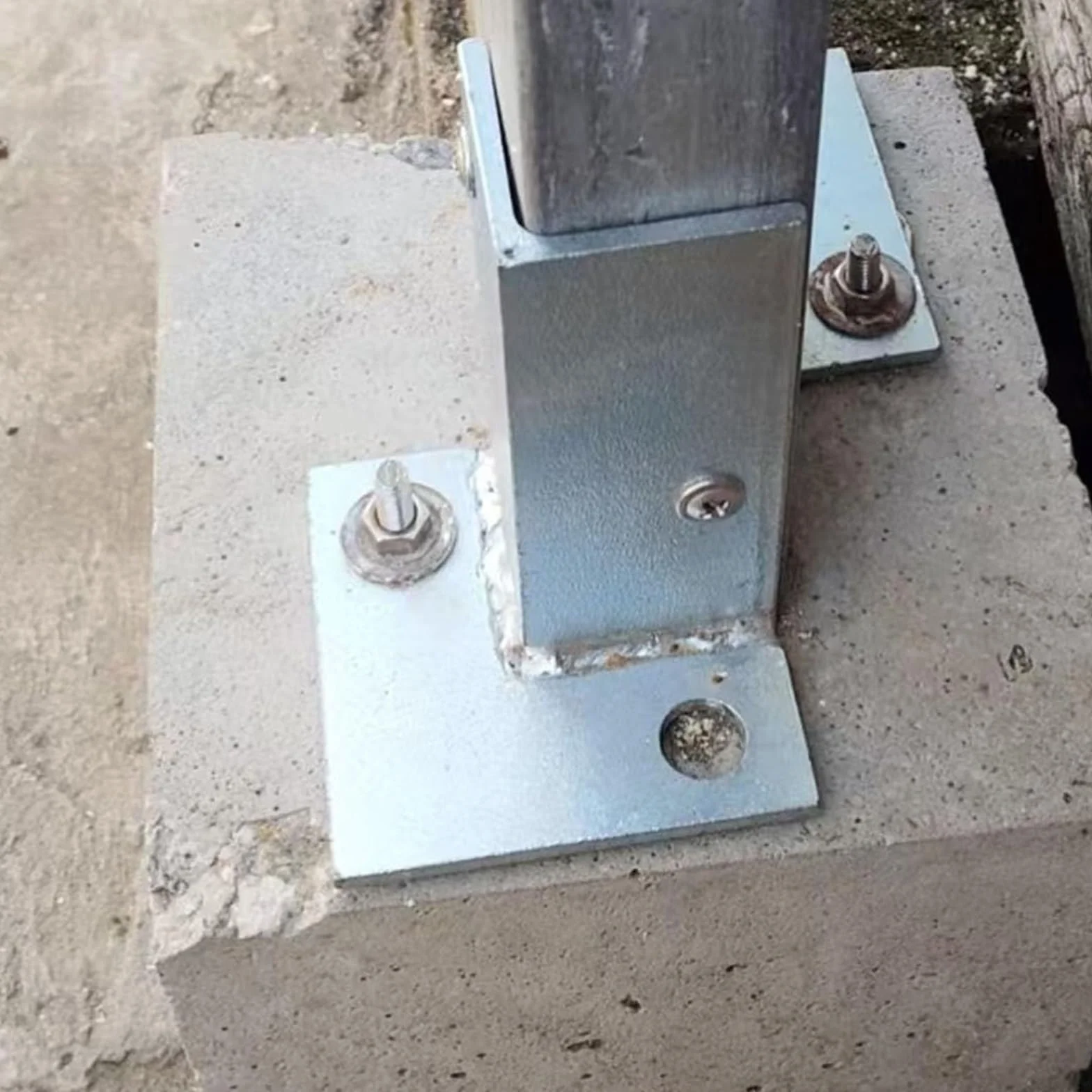 Wytrzymała stalowa podstawa kotwicy do pergoli i ogrodzenia, 16 szt. samonośnych wsporników betonowych i metalowych do skrzynki pocztowej, rozwiązanie instalacyjne na zewnątrz