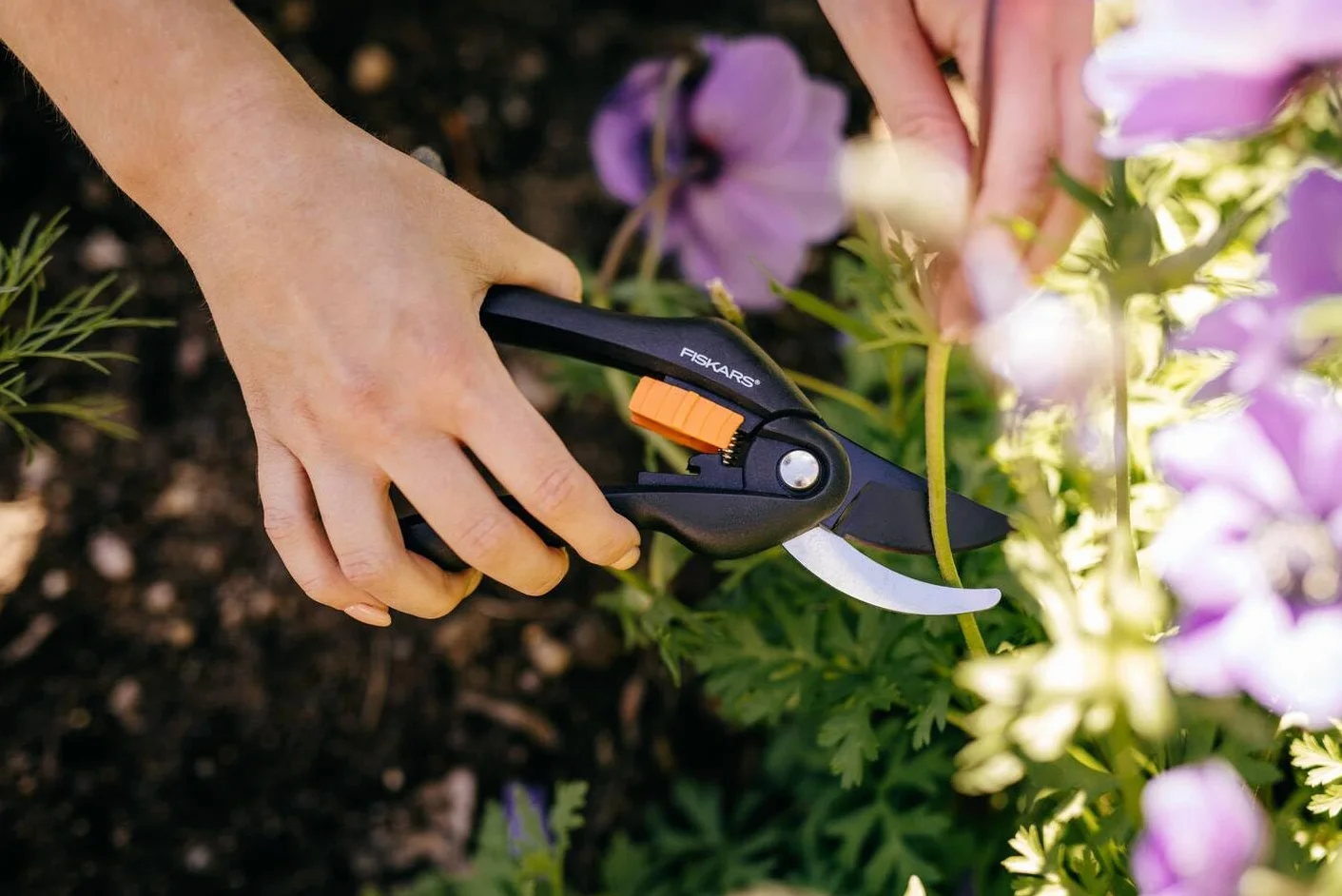 Fiskars Singlestep Sekator Ogrodniczy 20 cm Czarny