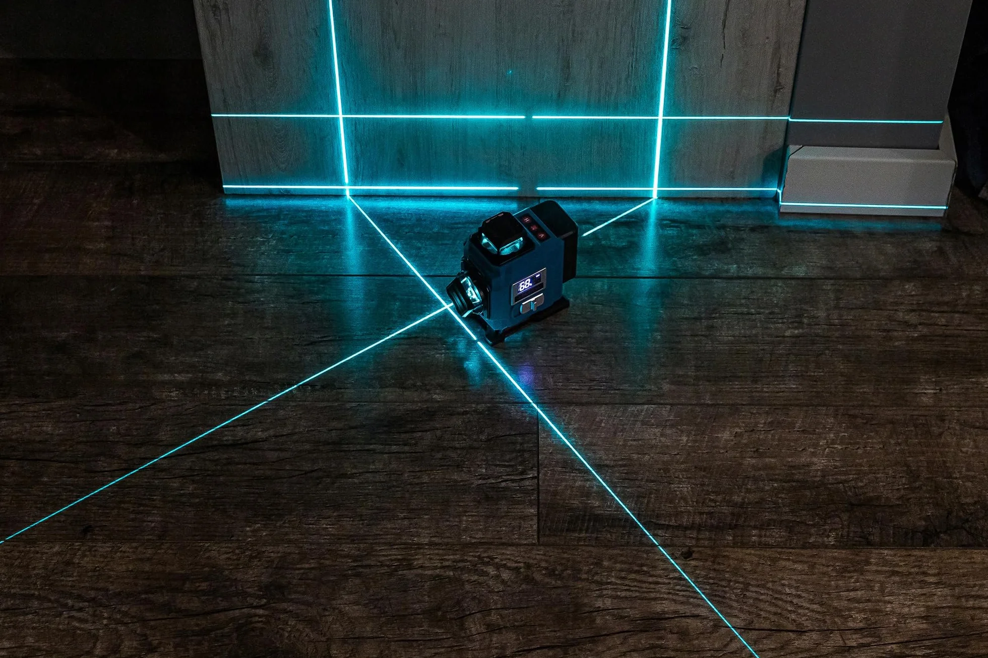 POZIOMICA LASEROWA 360° LASER KRZYŻOWY 4D ZESTAW OBROTOWE OKIENKA
