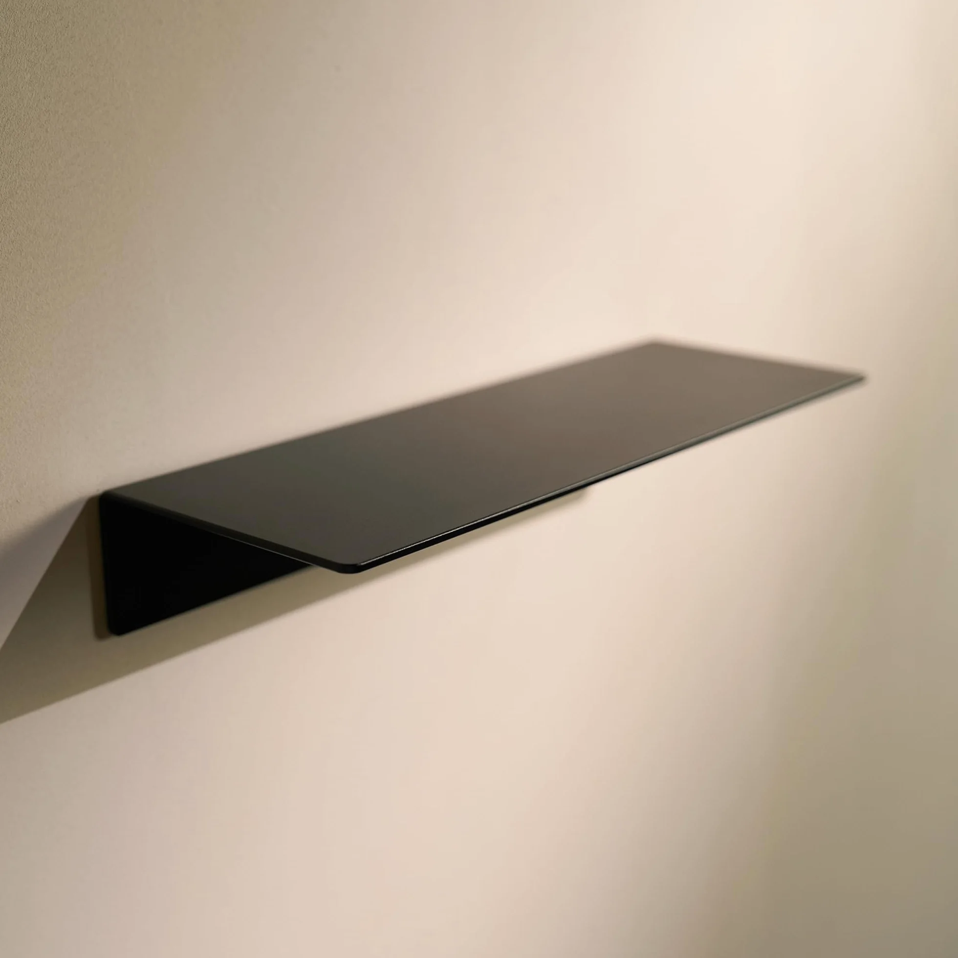 Designfabrik Hamburg Regał ścienny bez wiercenia | samoprzylepny regał prysznicowy | półka do łazienki, łazienki dla gości, kuchni | nowoczesne wzornictwo | 30 cm | czarny