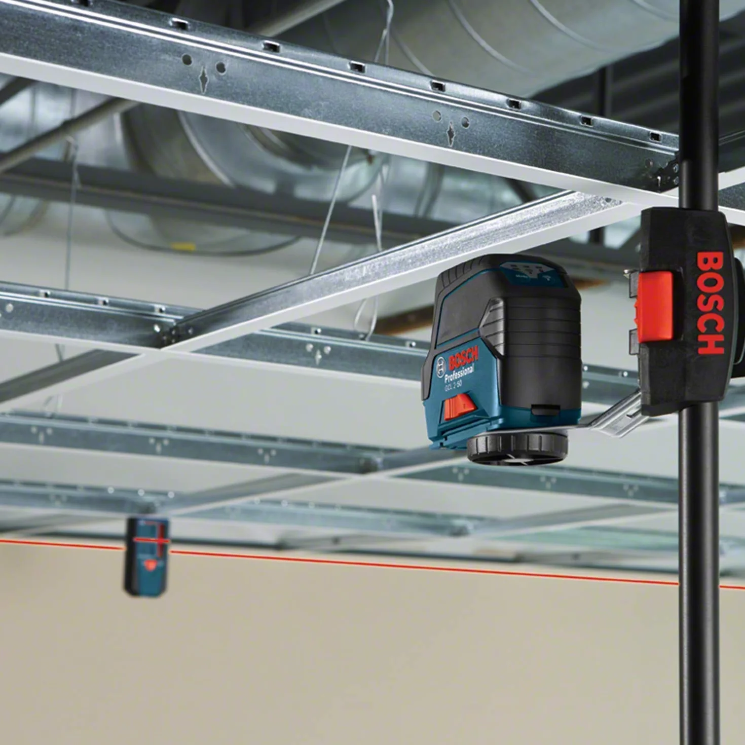 Bosch Professional system 12V: laser wielofunkcyjny GCL 2-50 C (czerwona wiązka, do pracy w pomieszczeniach, funkcja aplikacji, uchwyt, widzialny zasięg: do 20 m, L-BOXX)
