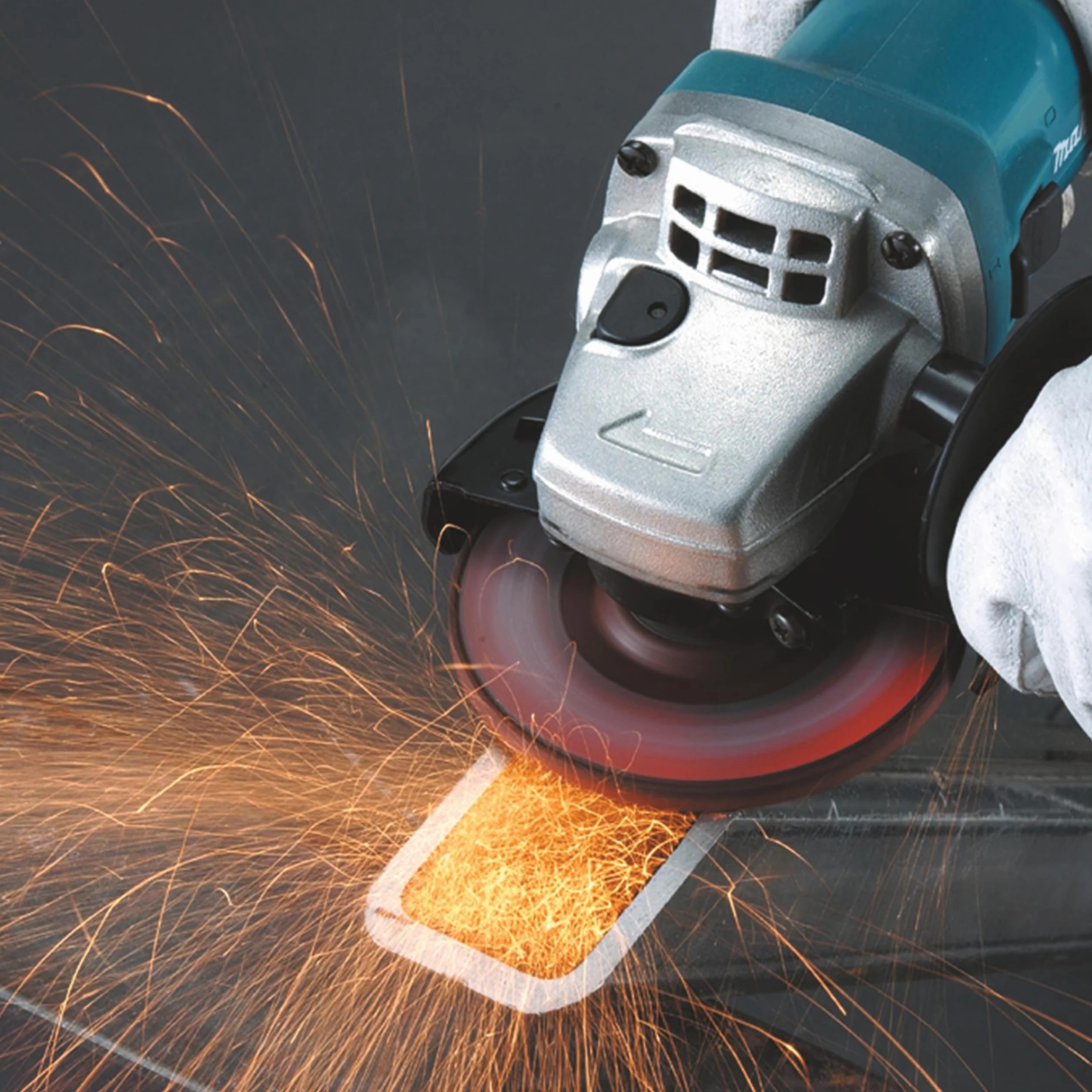 Makita 9558HNR Szlifierka Kątowa