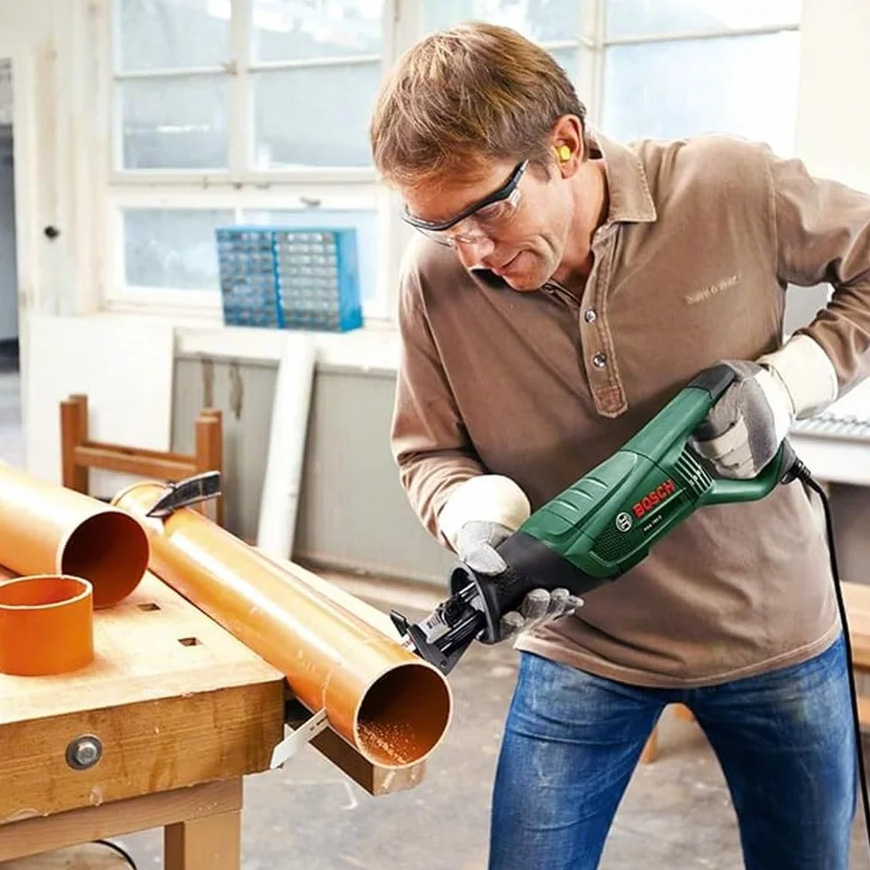 Bosch PSA 700 E piła szablasta (710 W, w kartonie)