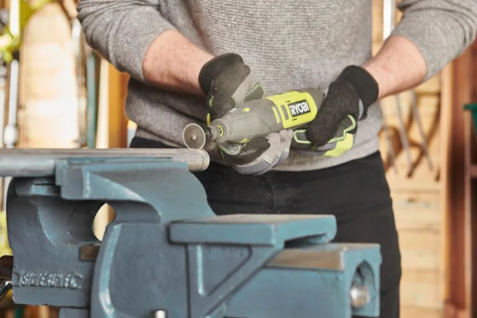 Ryobi Narzędzie Obrotowe 12V ze Zintegrowaną Baterią Ryobi RRT12-120BA3/35