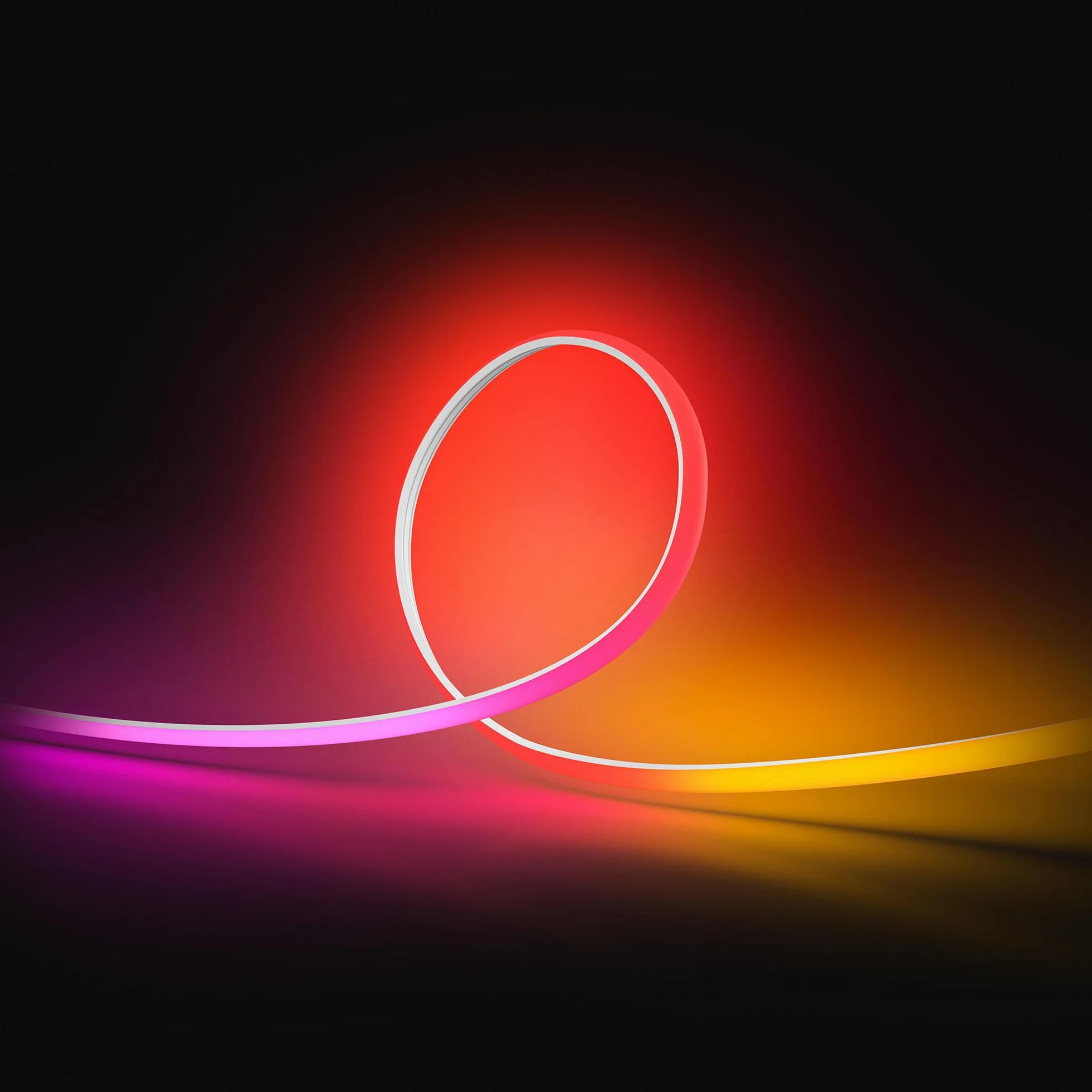 Philips Hue OmniGlow 5-metrowa taśma LED mikro LED, 4500 lm, żywe kolory i atmosfera, elastyczne oświetlenie wewnętrzne, jednolite światło, możliwość cięcia, sterowanie za pomocą aplikacji i głosem