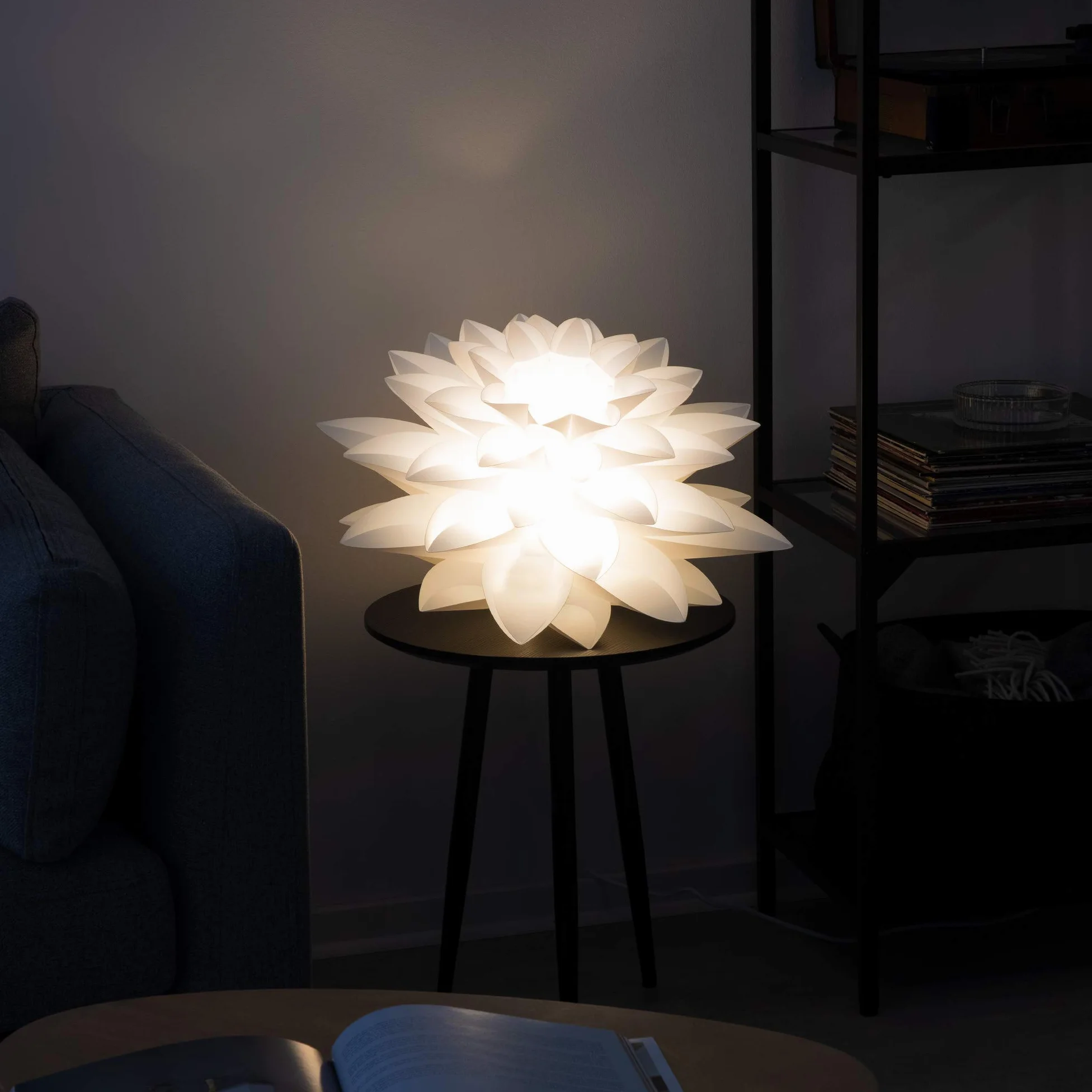 kwmobile Wisząca abażur, motyw puzzli – kwiat lotosu DIY, zestaw abażurów do wiszących lampy sufitowej lub lampy podłogowej, średnica 50 cm, biała