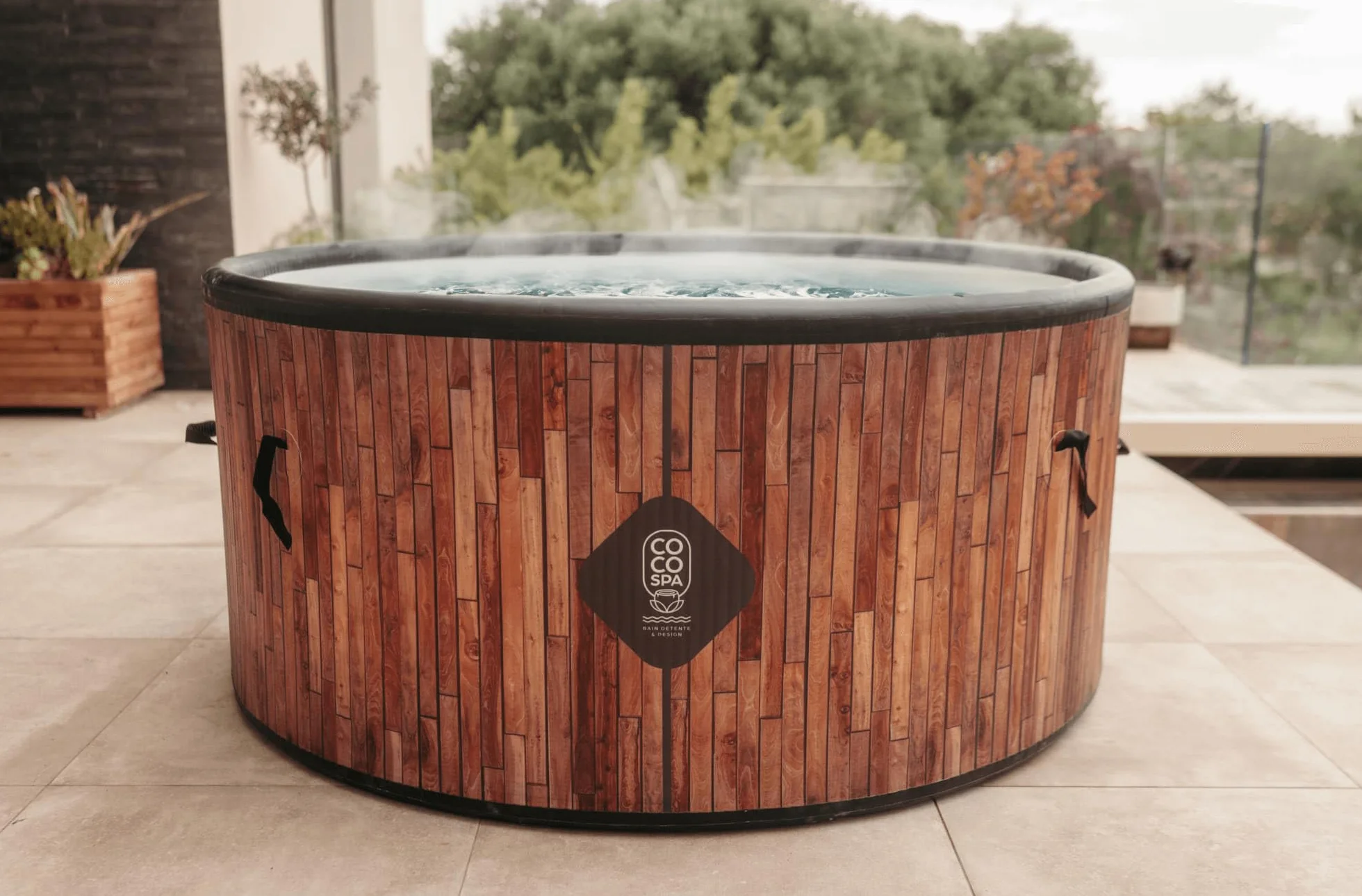 COCO SPA Exotik nadmuchiwana średnica 150 cm 800 l silnik 2240 W 140 dysz masażu