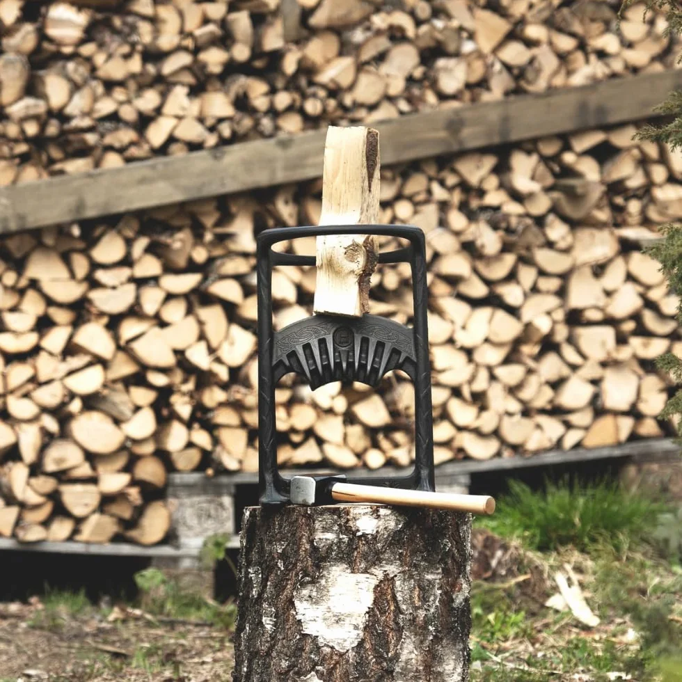 Kindling Cracker King Firewood Splitter With Hammer, Cover & Firelighters