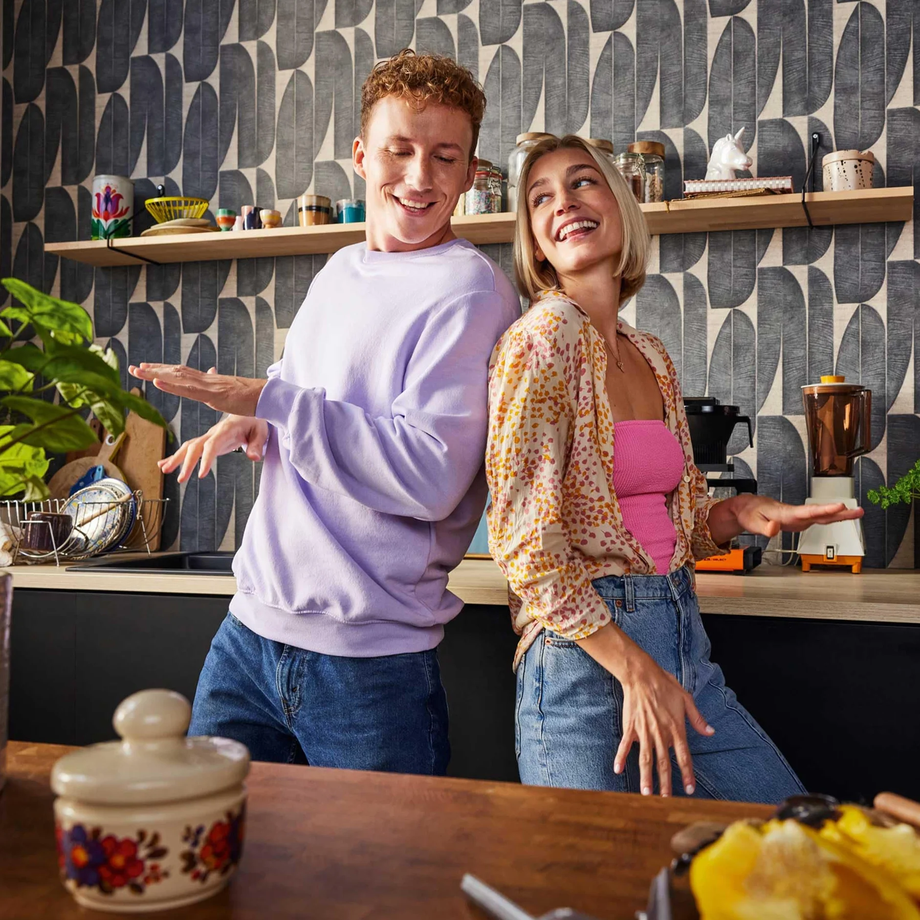 Livingwalls Tapeta 396583 z liściem banana w kolorze beżowym – wysokiej jakości designerska tapeta kwiatowa – matowa tapeta ścienna do różnych pomieszczeń – 10,05 m x 0,53 m – Made in Germany