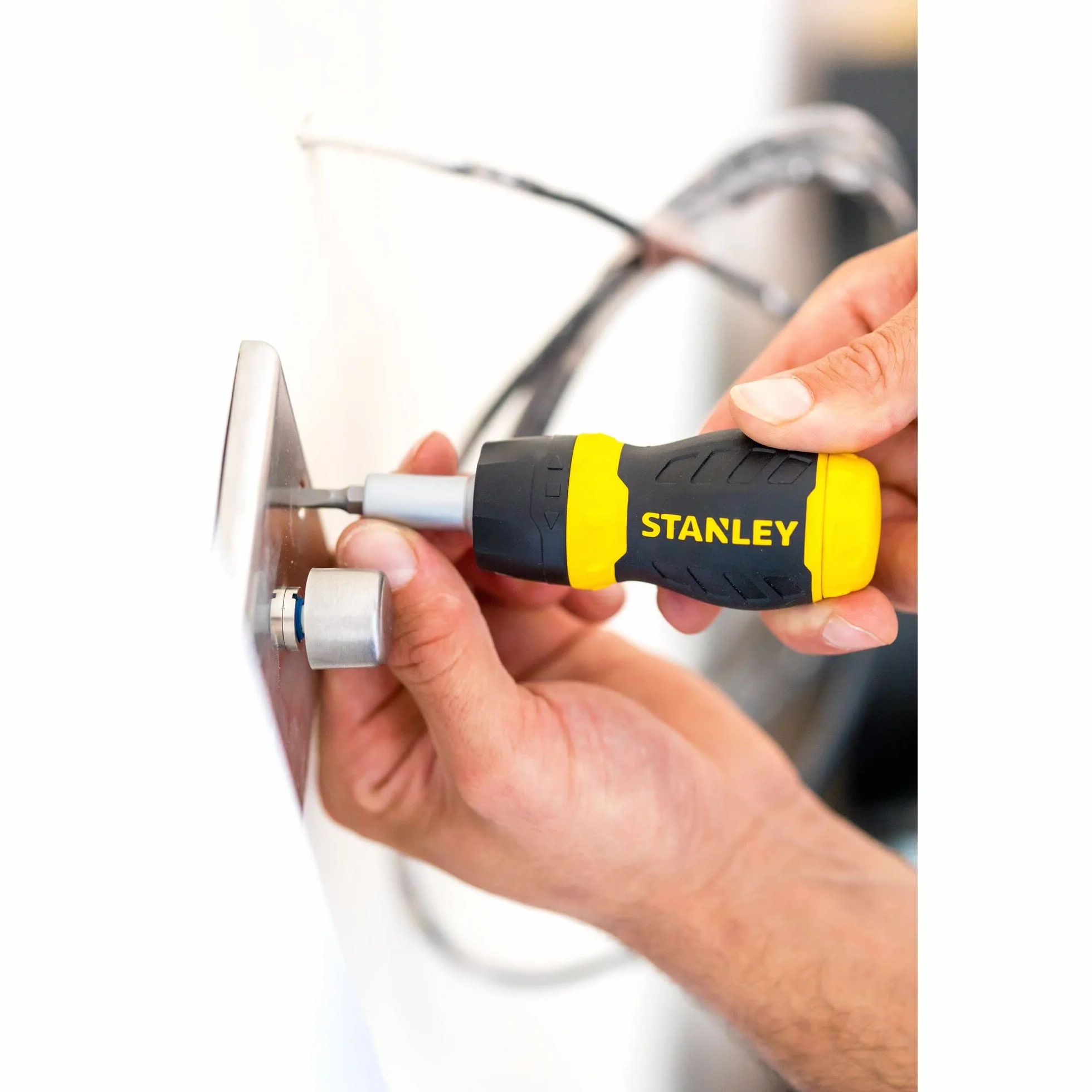 Stanley, Wkrętak multi-bitowy z wymiennymi końcówkami i grzechotką, 0-66-358