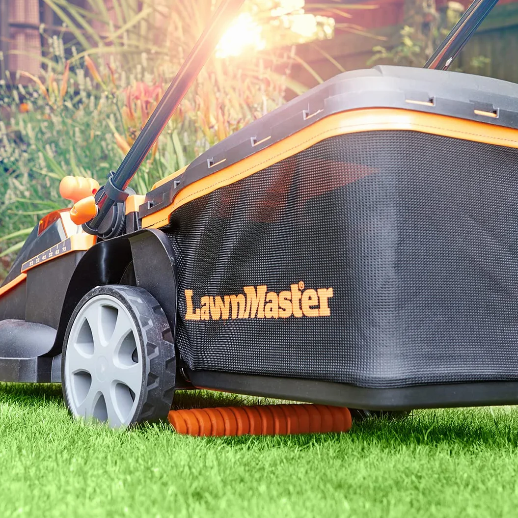 Lawnmaster CLMF4841E Akumulatorowa Kosiarka do Trawy 37 cm 6 Regulowanych Wysokości Cięcia