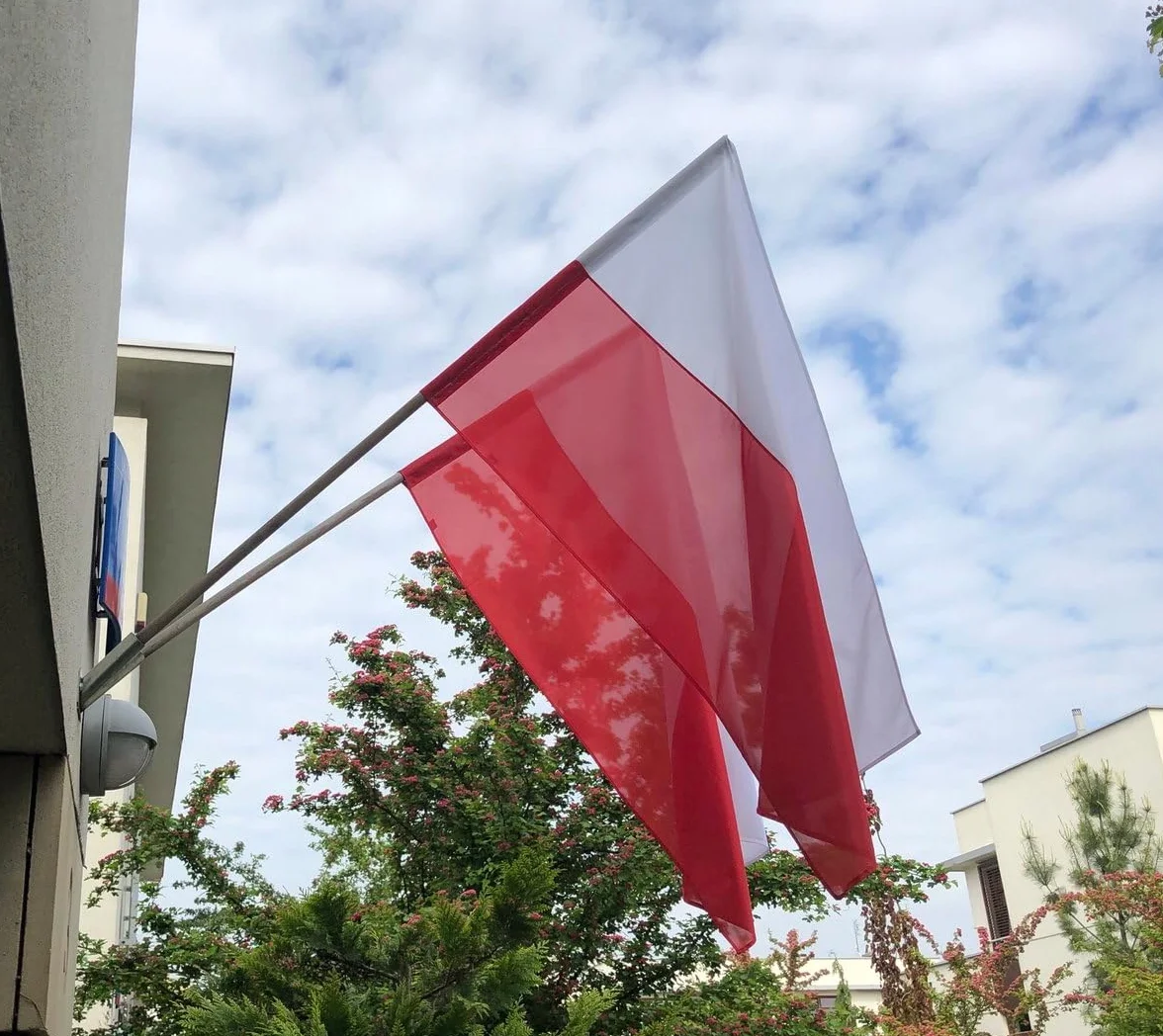 Podwójny uchwyt do flag