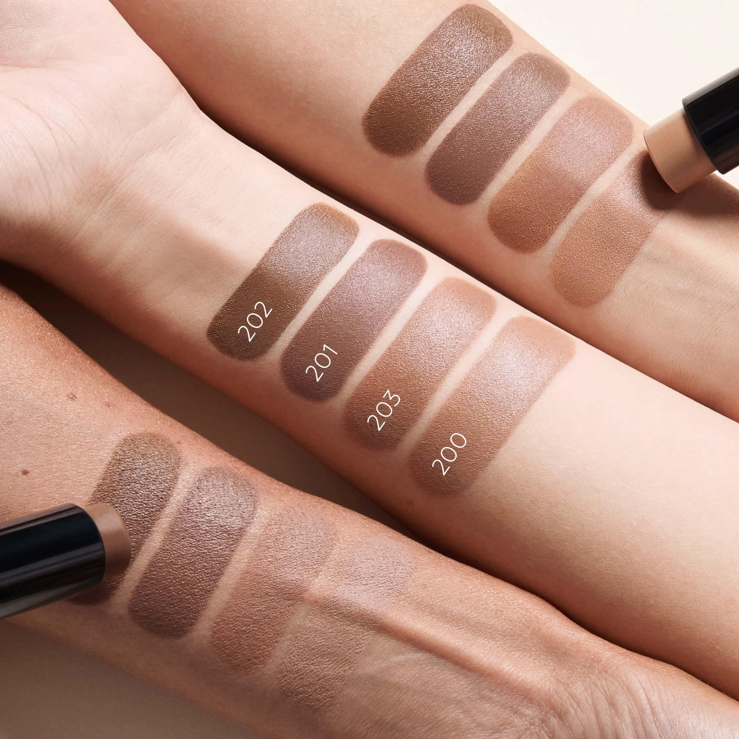 KIKO Milano Sculpting Touch Creamy Stick Contour 203 | Sztyft Do Konturowania Twarzy - Kremowa Konsystencja I Matowe Wykończenie