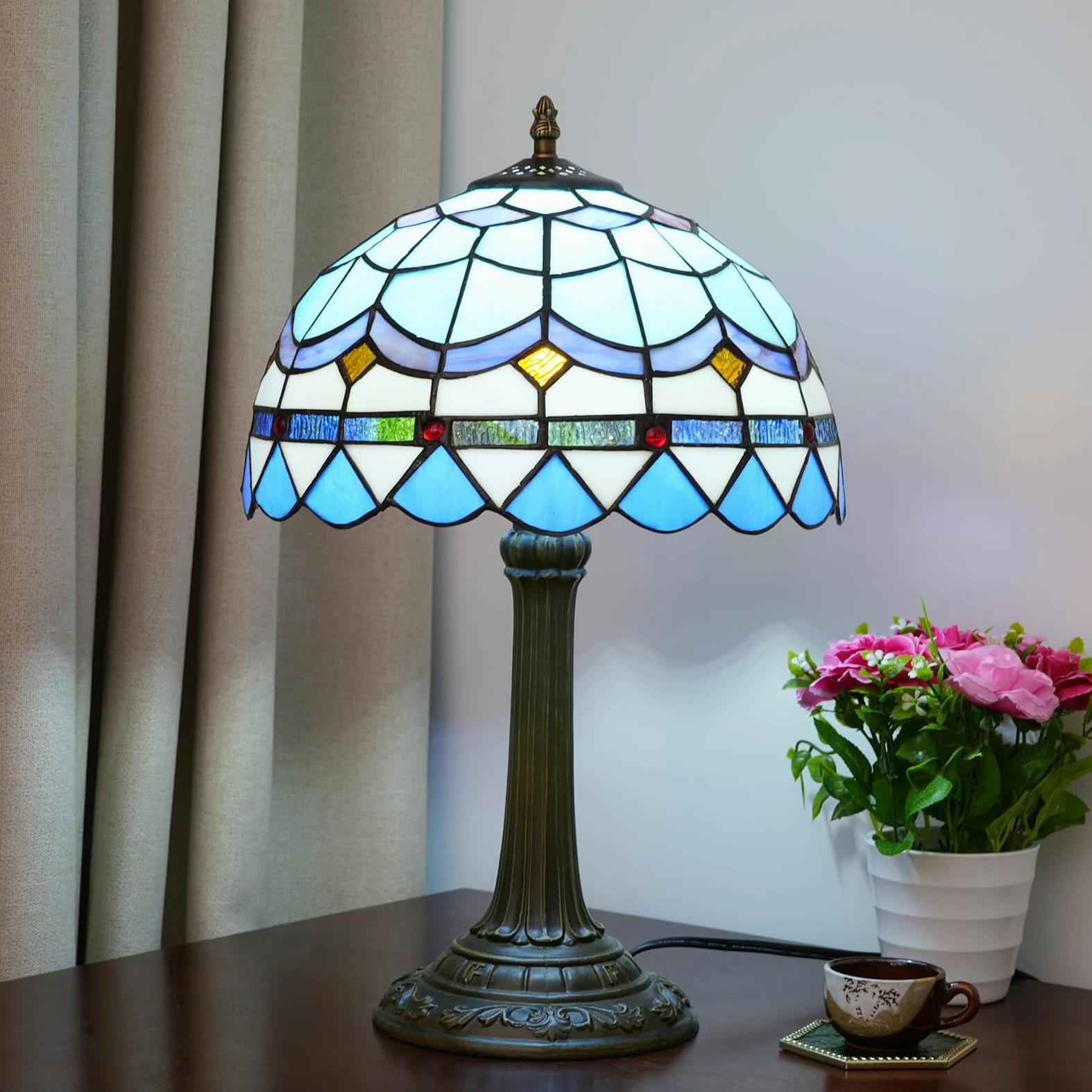 Tiffany lampa stołowa witrażowa lampa śródziemnomorska niebieska sypialnia lampa stołowa lampka do czytania lampka na biurko do salonu biura akademika jadalni dekoracja parapetówka prezent 30 x 30 x