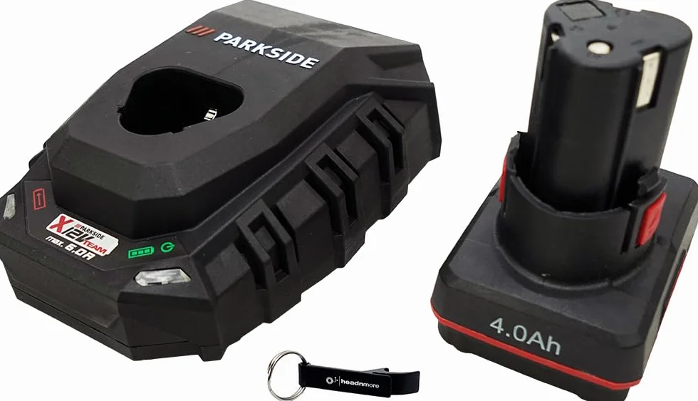 HEADNMORE® Bundle – Parkside® akumulator 12 V 4 Ah + ładowarka Performance 6A + breloczek do kluczy