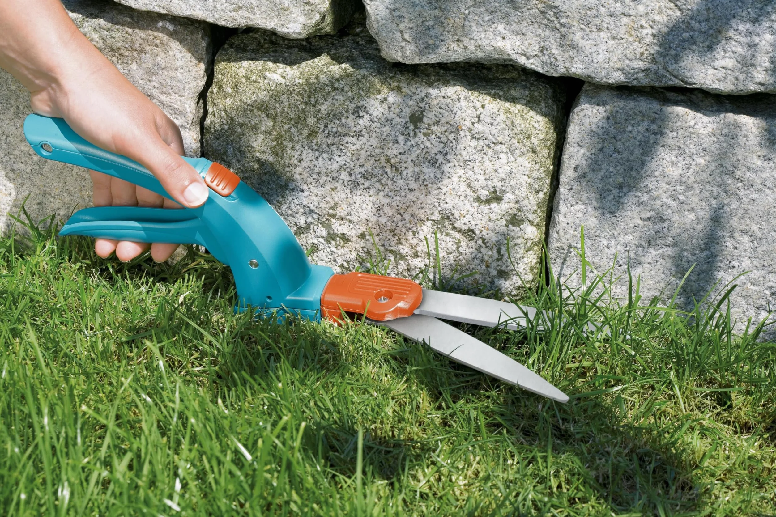 Gardena Classic nożyce do trawy, obracane: nożyce mechaniczne do brzegów trawnika, z ostrzem o szlifie prostym, obracanym o 360°, ergonomiczny uchwyt, dla osób lewo- i praworęcznych (8731-30)