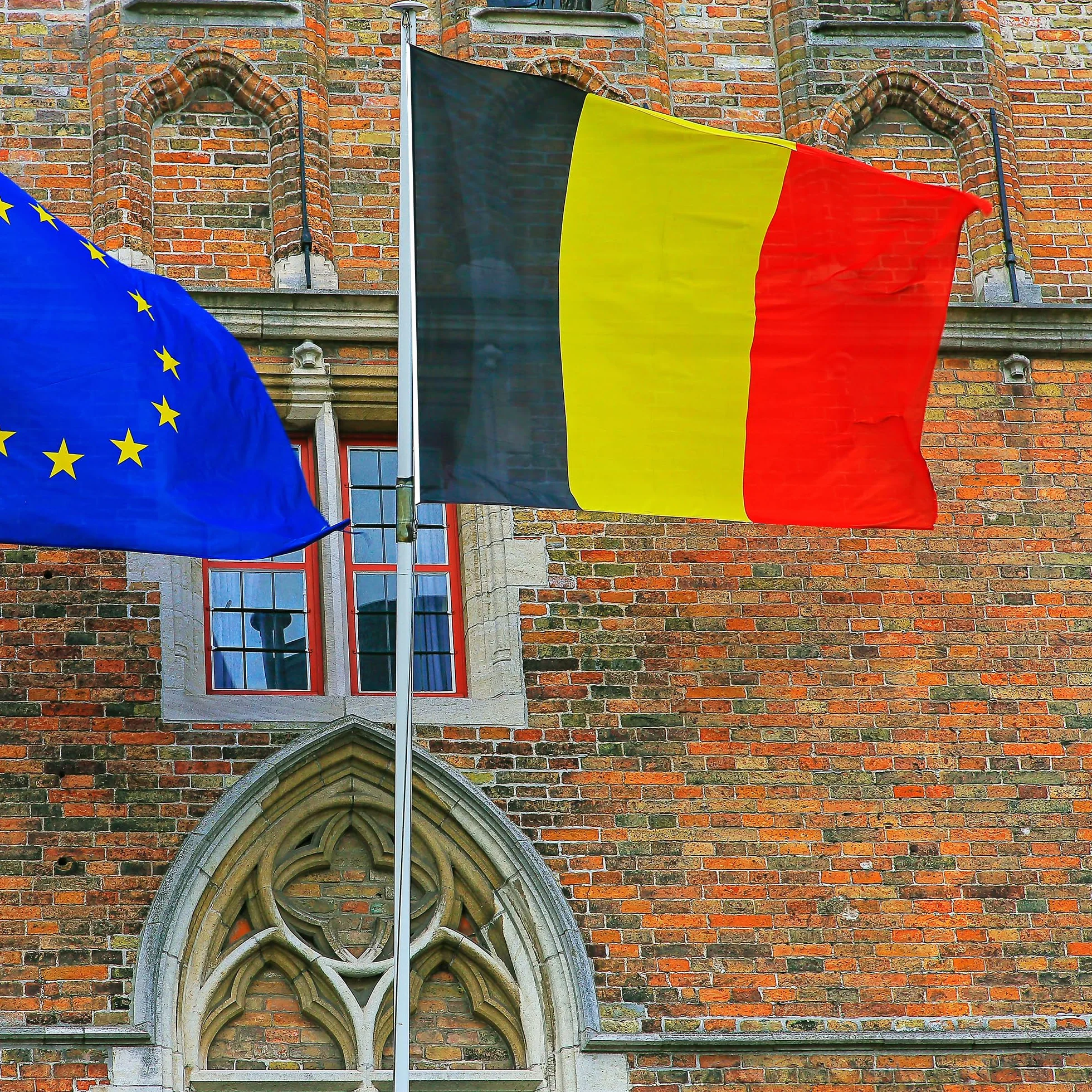 Flaga Belgii duża 1,5 m z oczkami na Mistrzostwa Europy Igrzyska Olimpijskie 2024
