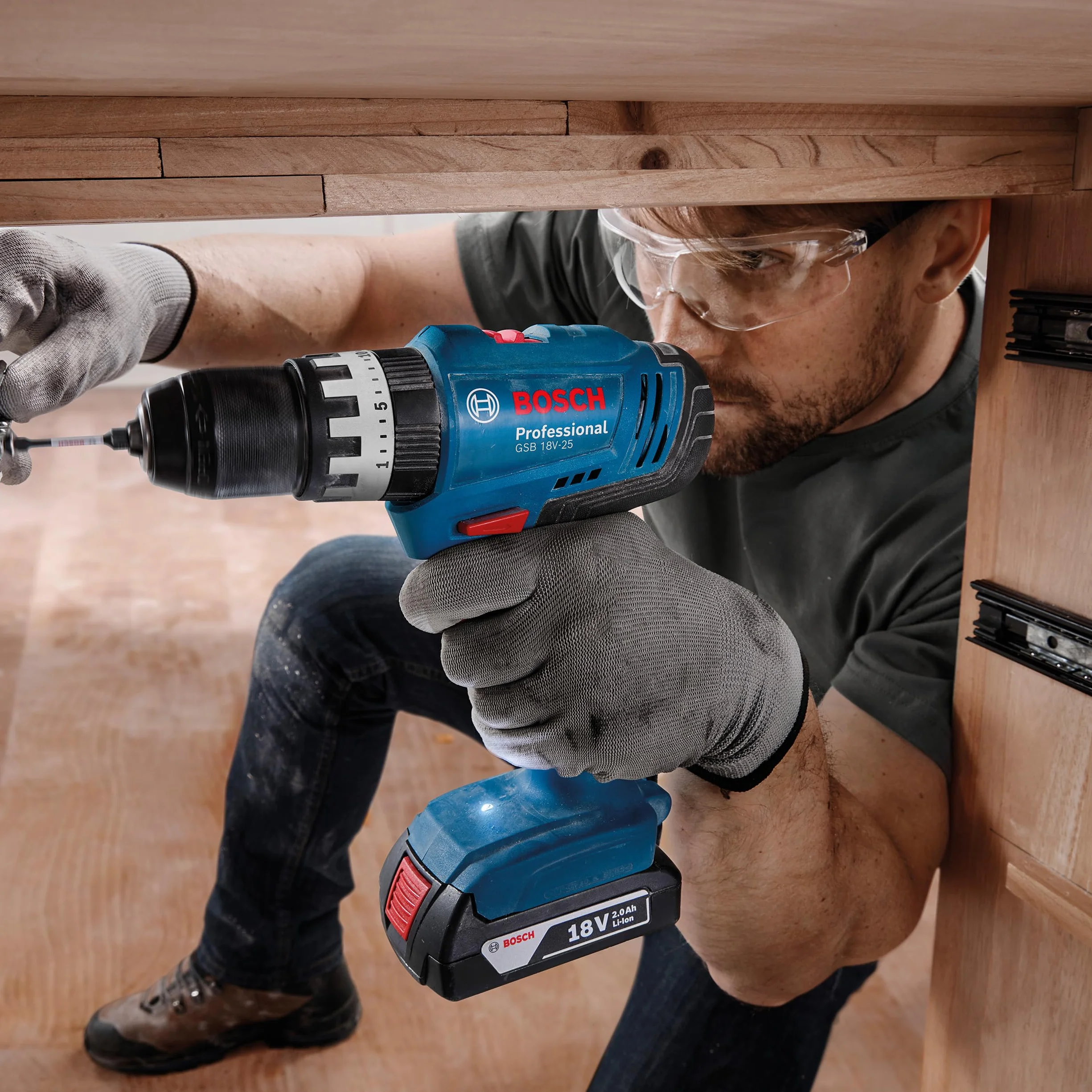 Bosch Professional 18V System Akumulatorowa wiertarko-wkrętarka udarowa GSB 18V-25 (maks. Ø wkrętów 10 mm)