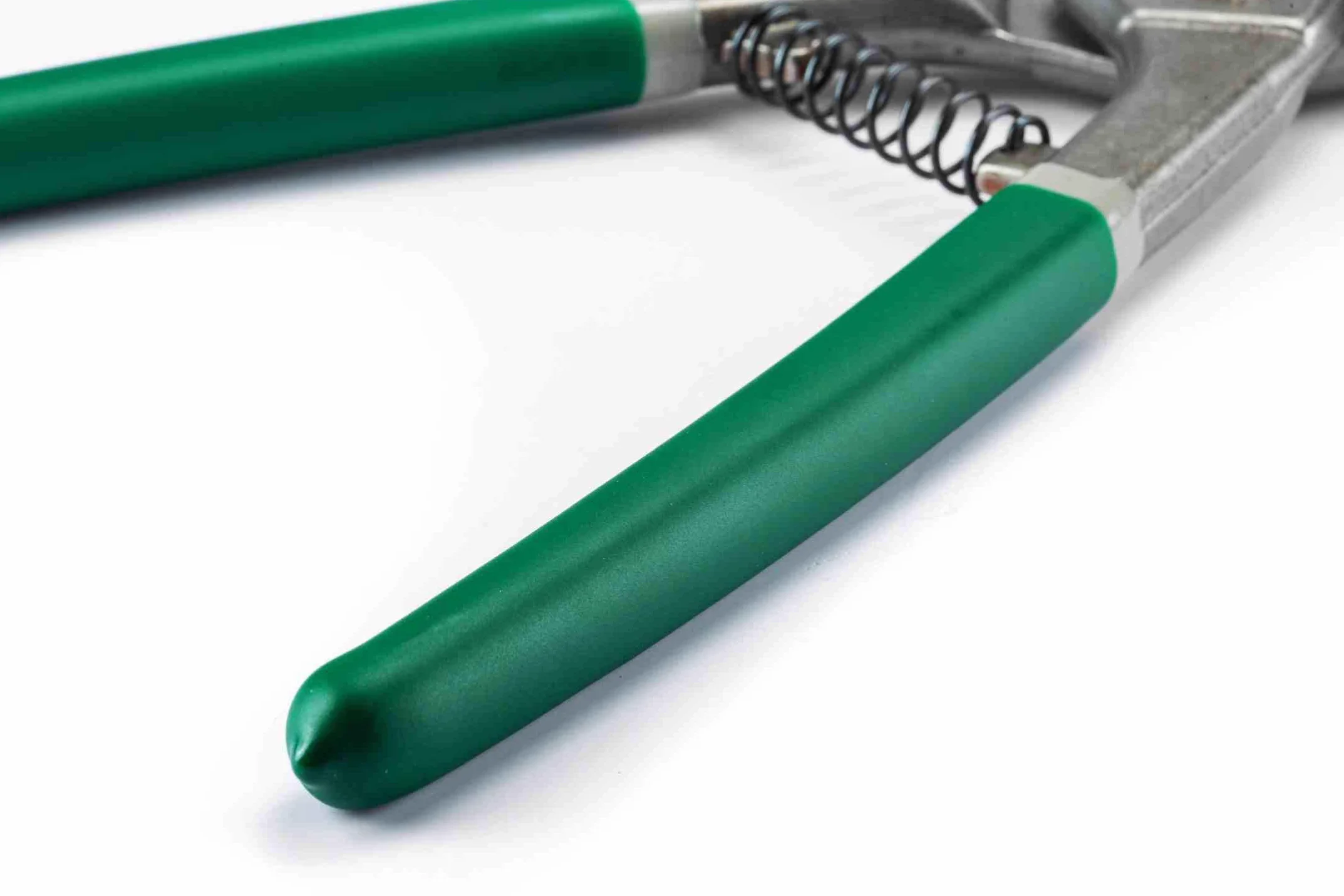 SATA ST93201 nożyce do blachy 200 mm/8 cali do prostego cięcia z ergonomicznym i dyppowanym uchwytem i mechanizmem sprężynowym