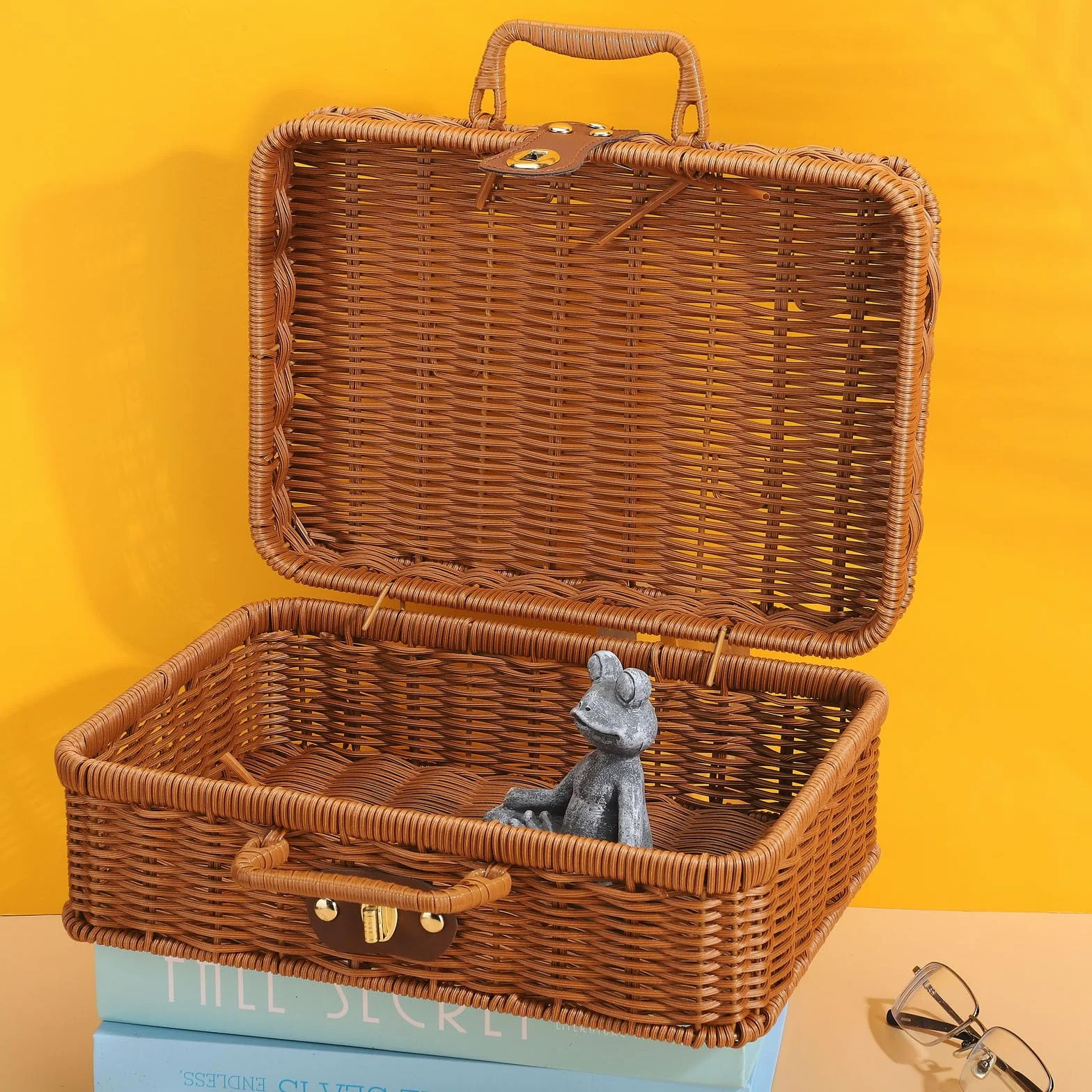 Rattanowy Kosz do Przechowywania Walizek Wiklinowy Retro Ręcznie Tkany z Uchwytami 29,5 x 21 x 12 cm