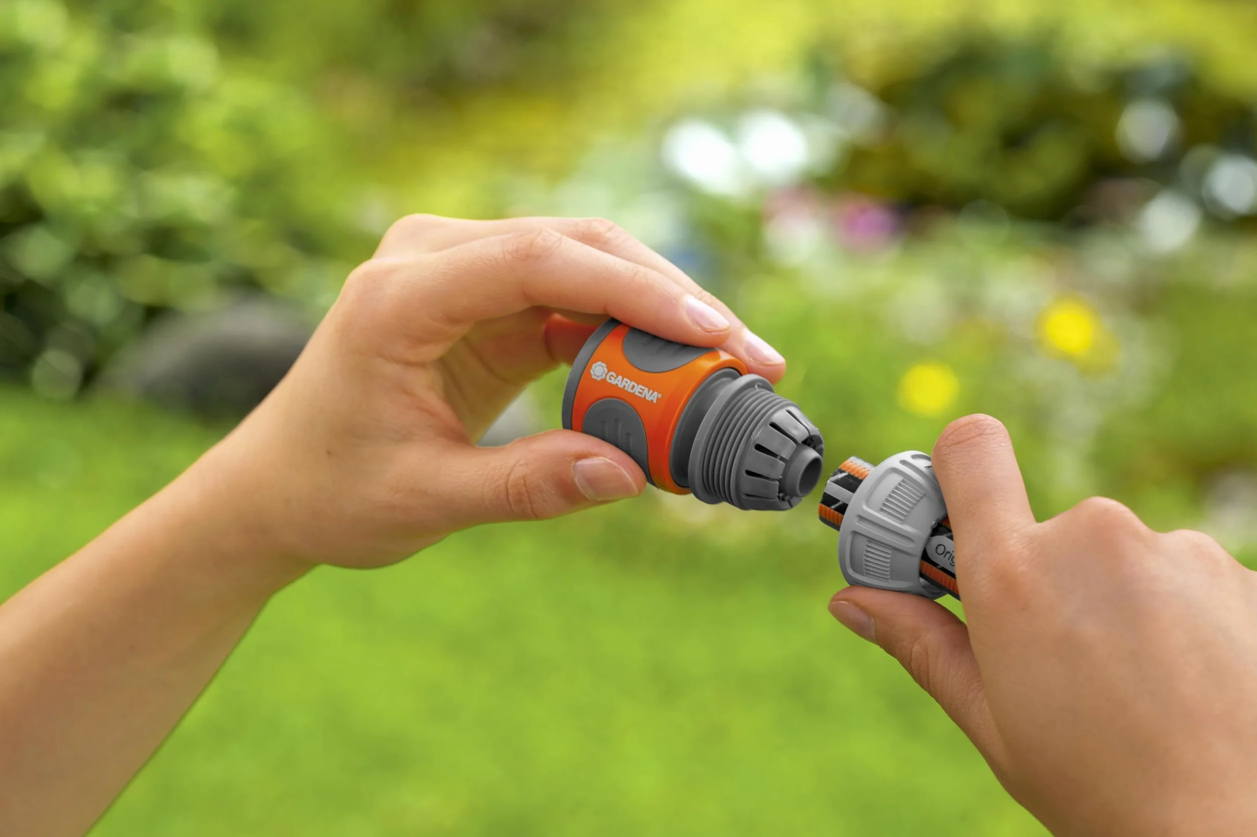 Gardena zestaw złączek węża 13 i 15 mm (1/2 cala i 5/8 cala): Do wylotu i końcówki węża, przyłącze pasujące do wszystkich części OGS, z ochroną przed promieniowaniem UV i mrozem (18279-20)