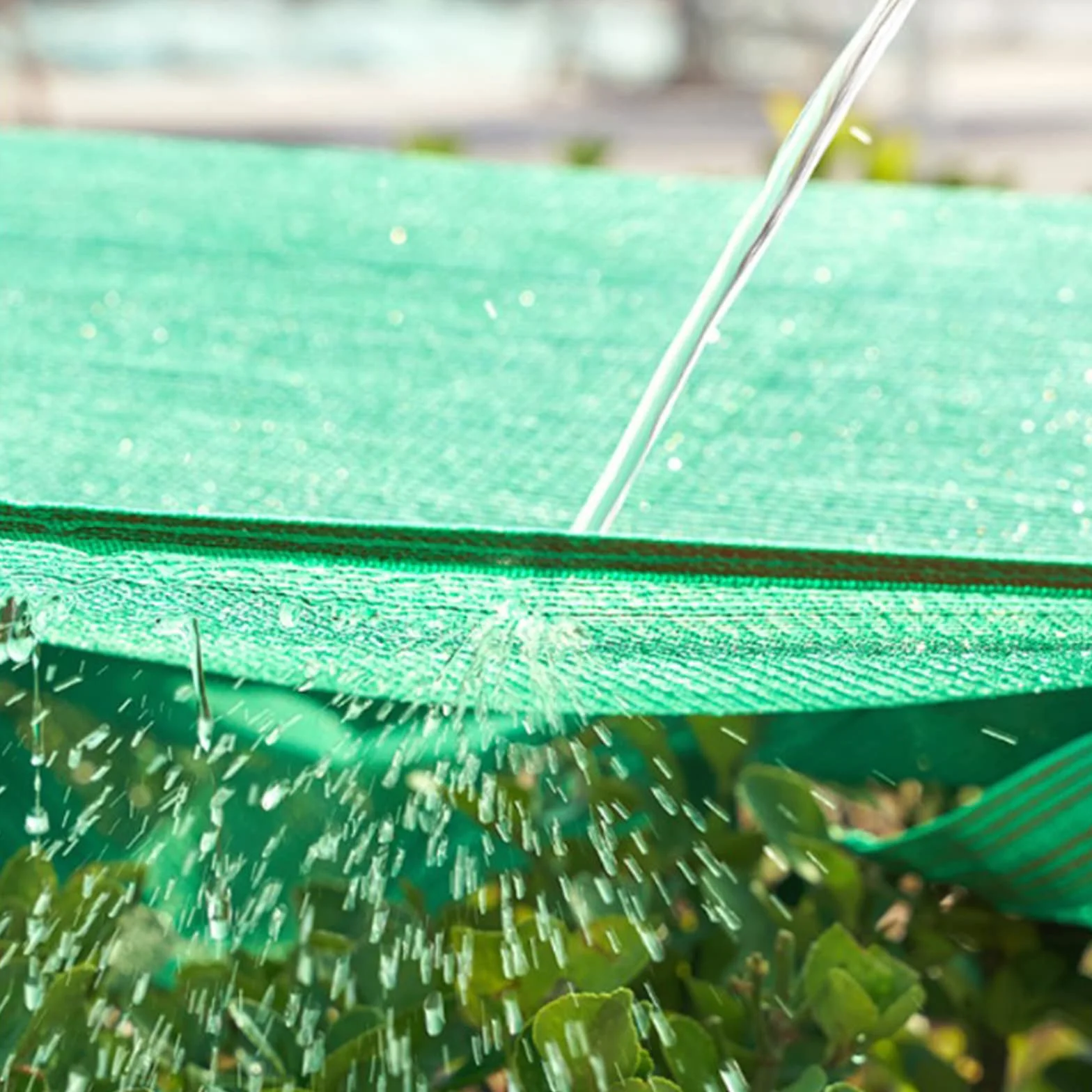Siatka zacieniająca HDPE 50% UV 3x6m z przelotkami zielona