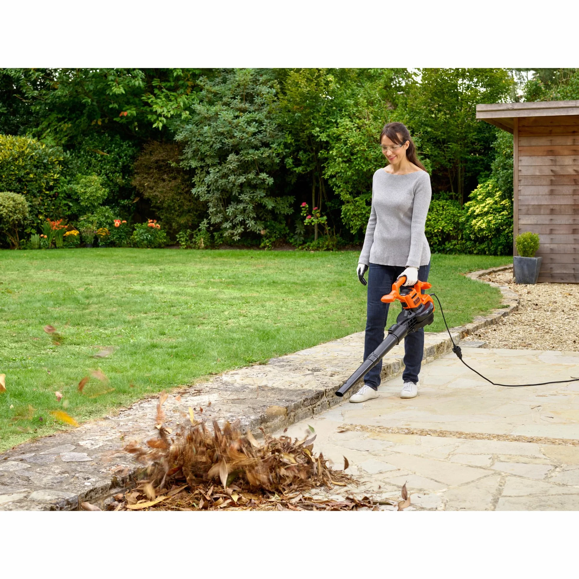 Black & Decker BEBLV260 Odkurzacz do liści 3 w 1 2600W 40L