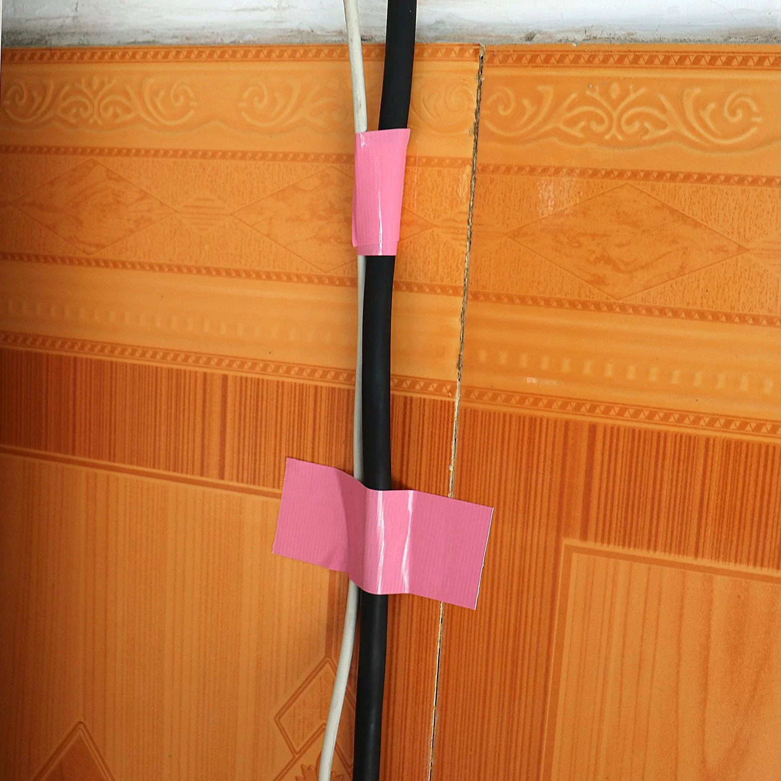 BOMEI PACK Różowa taśma pancerna, wodoodporna, 50 mm x 30 m, 2 rolki, różowa taśma pancerna, taśma klejąca z tkaniny, bardzo mocna, wodoszczelna taśma klejąca