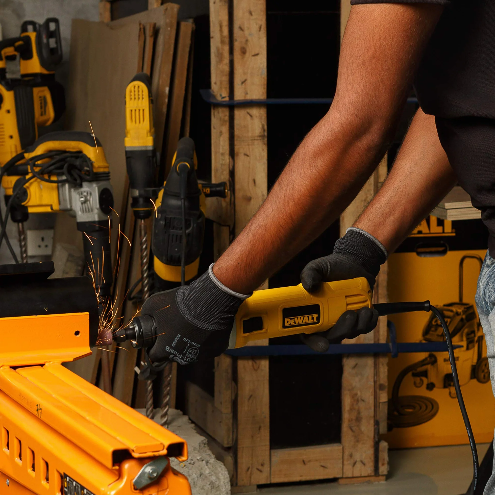 DeWalt DWE4884 Szlifierka Prosta Sieciowa 450W 6mm