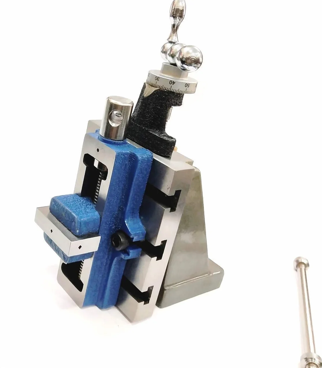 Frezowanie 125 mm x 100 mm stała podstawa prowadnica pionowa i imadło samocentrujące 50 mm
