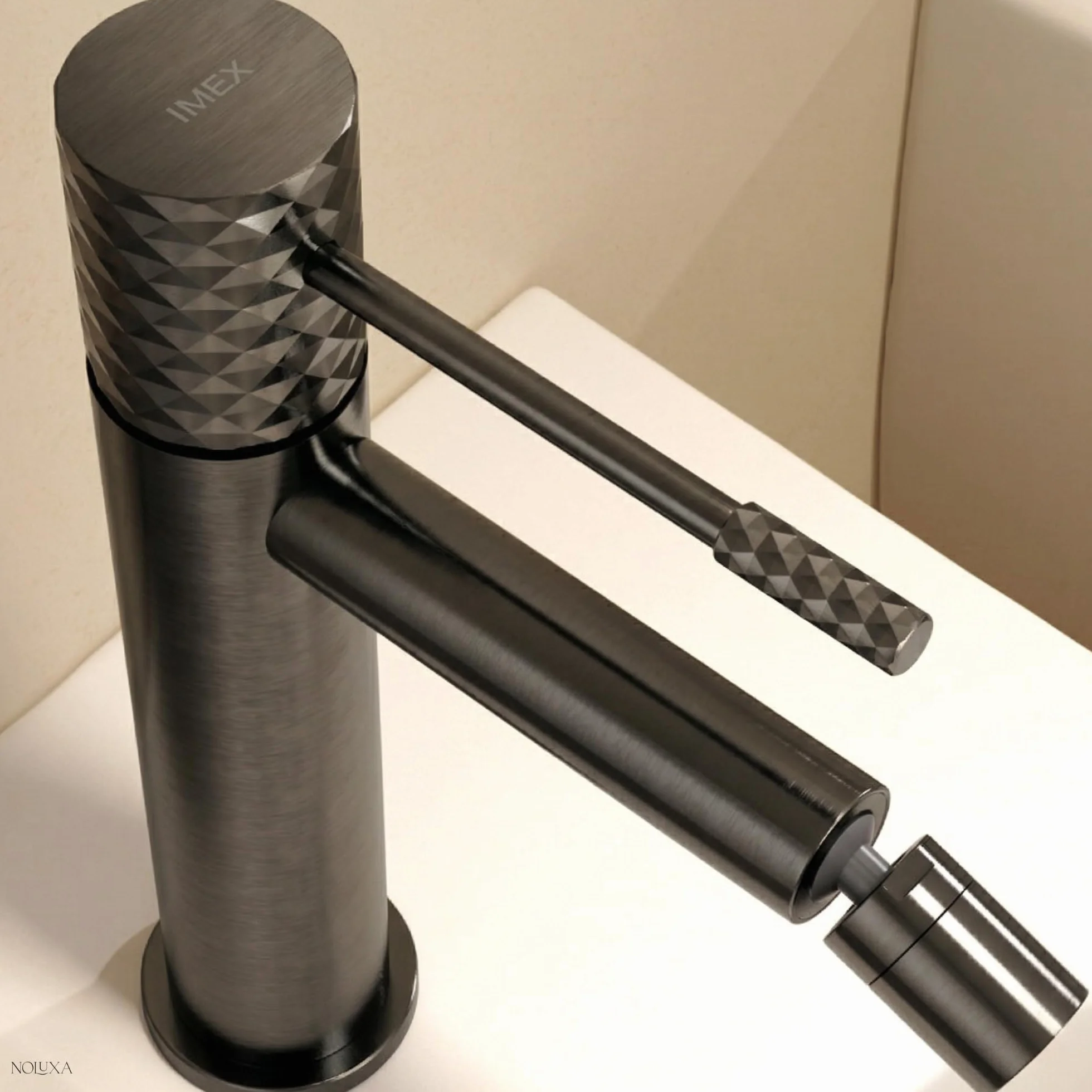 IMEX kran bidetowy, bateria bidetowa, bateria bidetowa, bateria bidetowa z mieszaczem ciepłej i zimnej wody, bateria Bidet, łatwa instalacja, seria Genua, kolor czarny pistolet metalowy