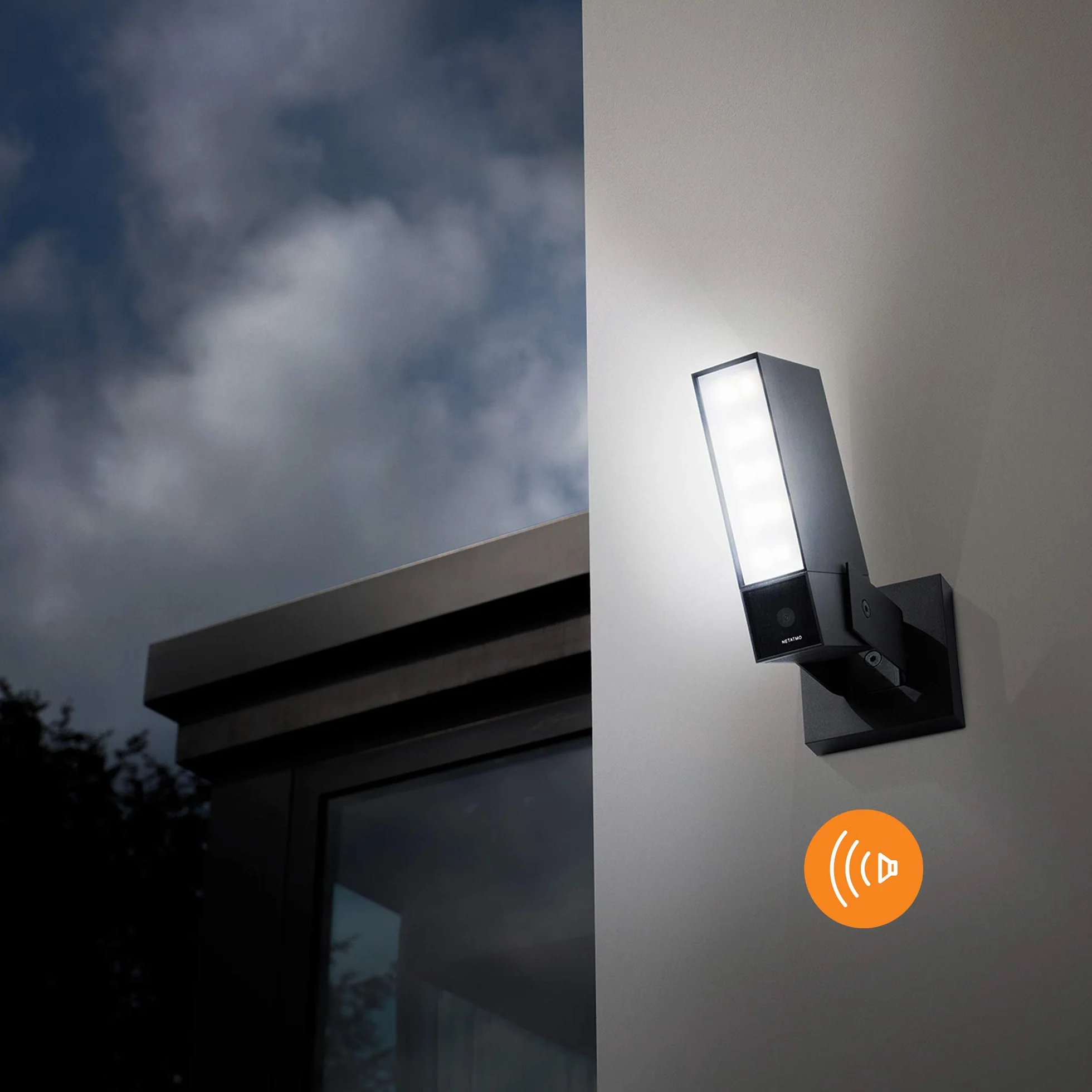 Netatmo Monitorująca Inteligentna Kamera Zewnętrzna z Alarmem 105 dB Netatmo, WiFi, Wbudowane oświetlenie, Wykrywanie ruchu, Noktowizja, Bez abonamentu, NOC-S-EC
