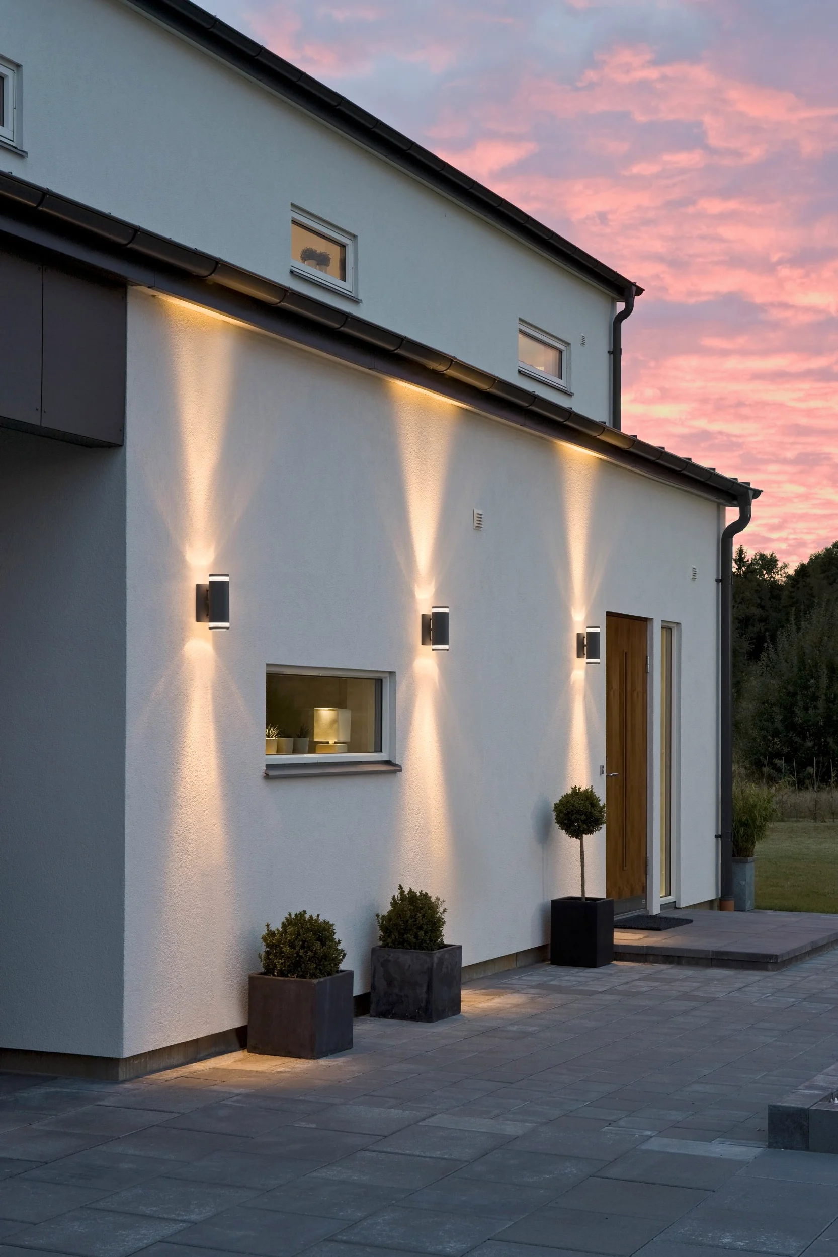Konstsmide Modena 7512-750 lampa ścienna B: 9 cm głęb.: 14,5 cm wys.: 23,5 cm / 2 x 35 W / IP44 / lakierowane aluminium/czarny matowy