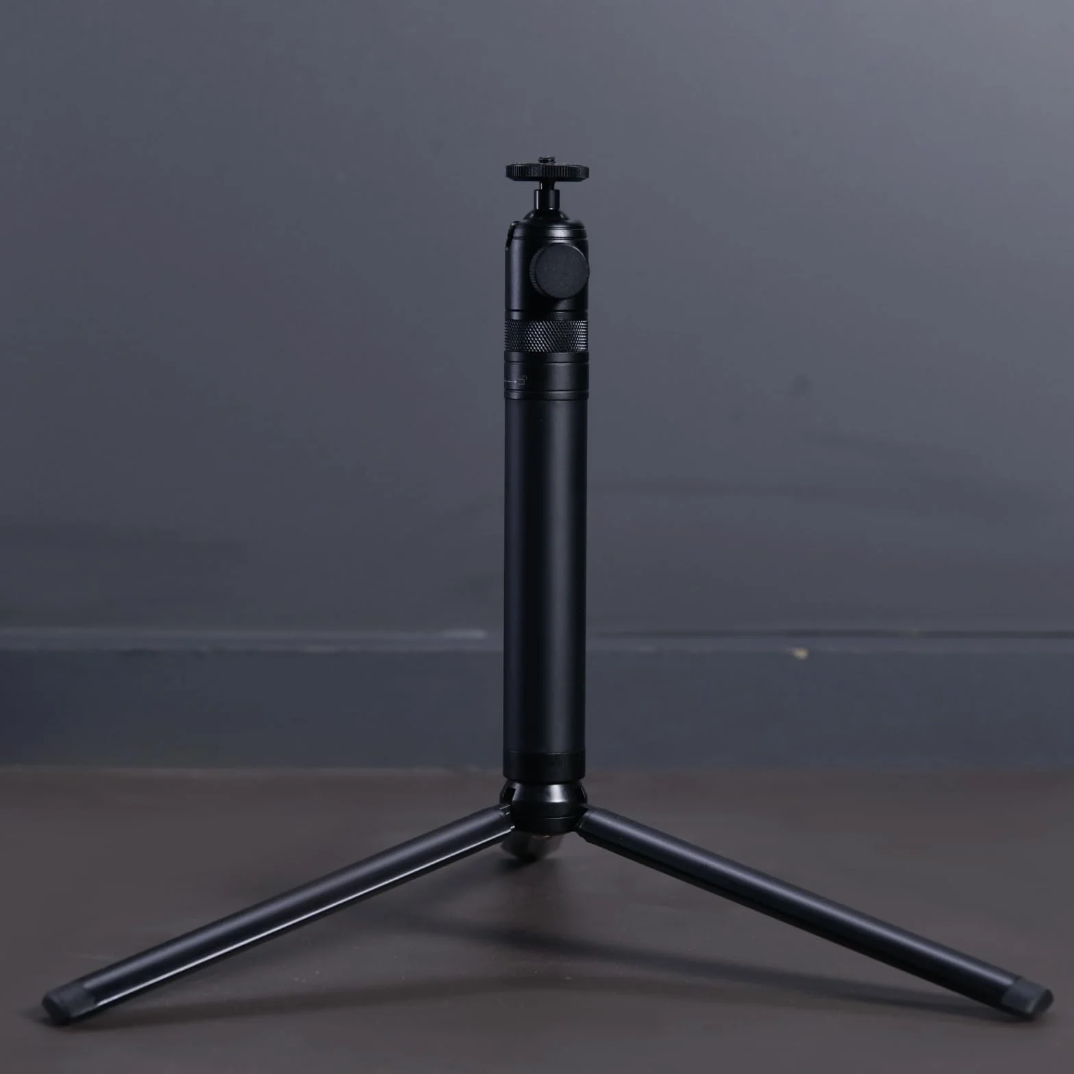 HOZO Laserowe narzędzie pomiarowe etui ochronne do M-Cube – w tym regulowany aluminiowy statyw poziomu laserowego 25-76 cm z przenośnym uchwytem i etui ochronnym M dla ochrony i organizacji, Czarny