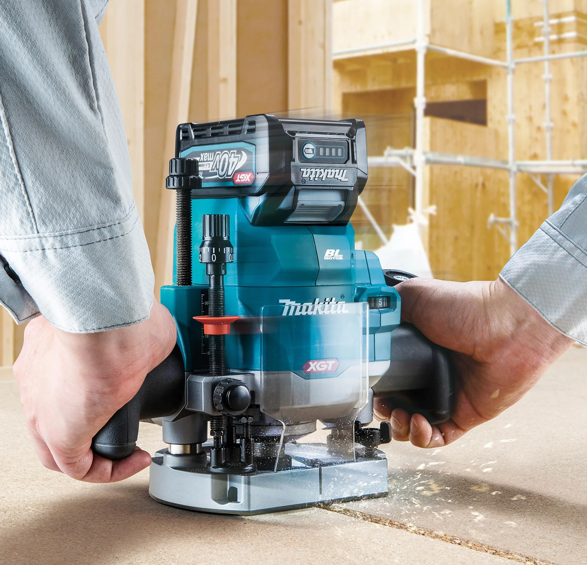 Makita RP001GZ akumulatorowa frezarka górnowrzecionowa, maks. 40 V (bez ładowarki i akumulatorów)