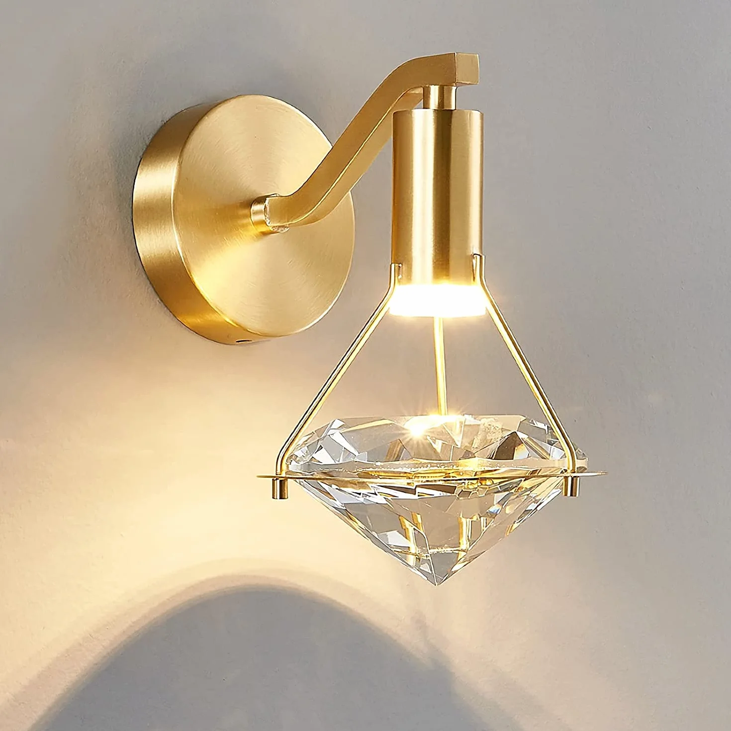Kryształowa lampa ścienna LED kryształowa diamentowa lampa ścienna 3W ściemnialna lampka nocna 3000K-6000K, mosiężna lampa, nowoczesne oświetlenie wewnętrzne