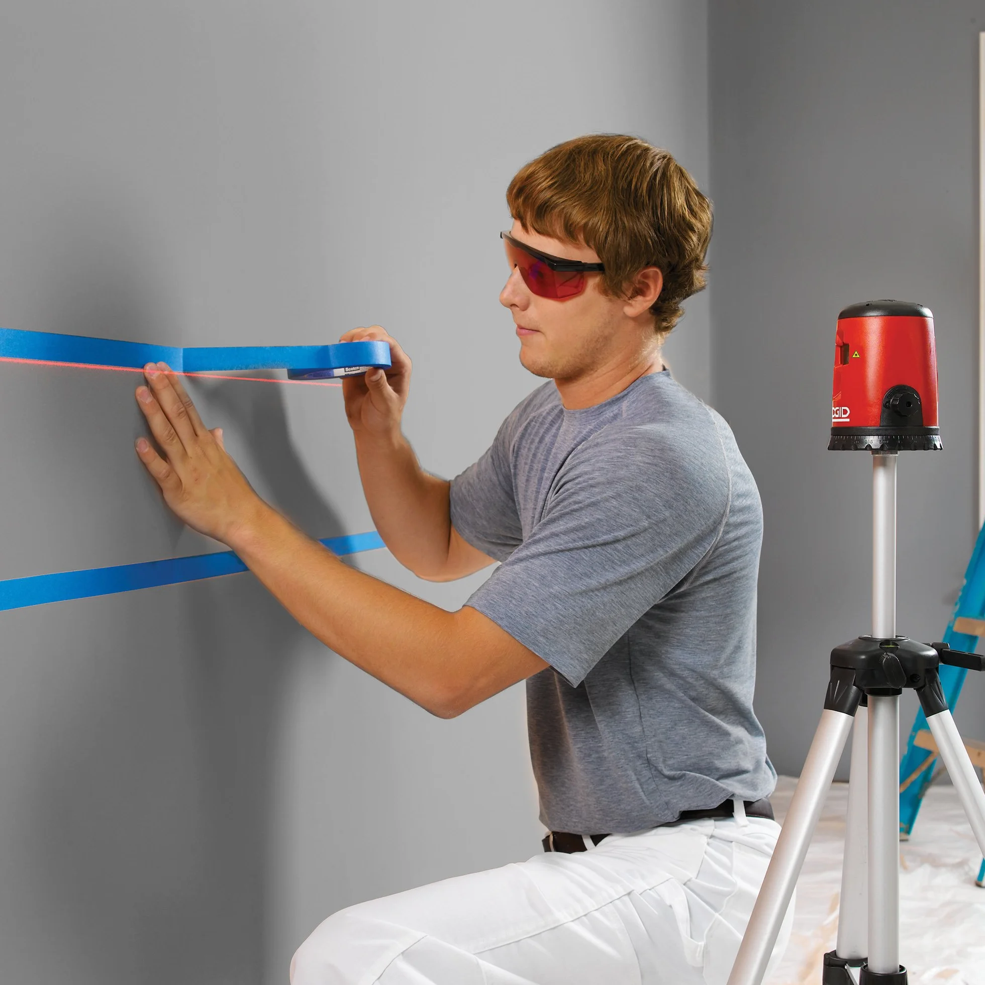 RIDGID 38758 Micro CL-100 samopoziomujący zestaw poziomej i pionowej poziomicy laserowej z 30-metrowym zasięgiem wewnętrznym