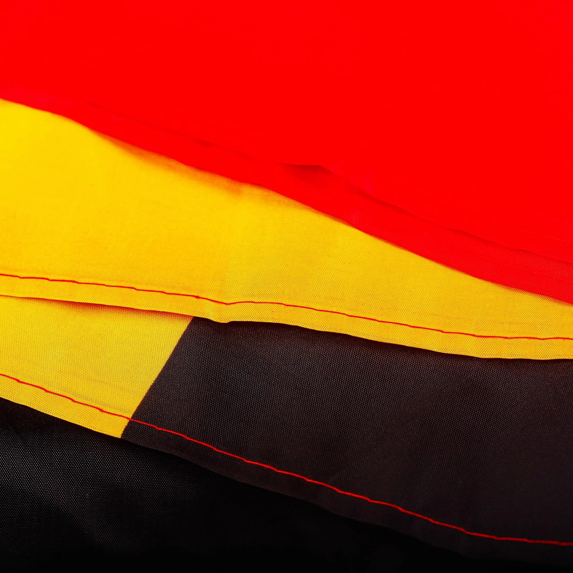 Flaga Belgii duża 1,5 m z oczkami na Mistrzostwa Europy Igrzyska Olimpijskie 2024