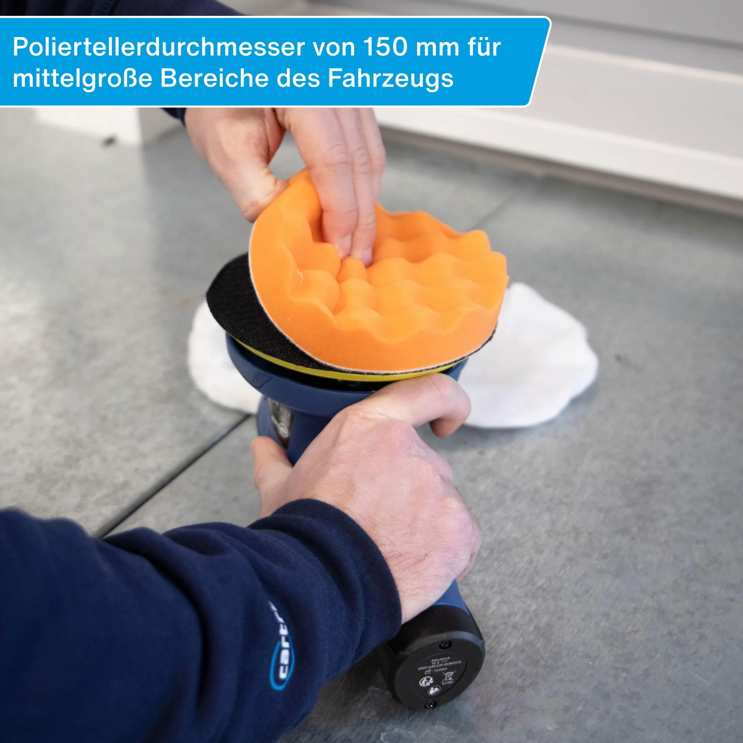 cartrend Akumulatorowa maszyna do polerowania, 2500 – 5000 obr./min (6 stopni), wymienne akumulatory 12 V, 2 x nakładki polerskie, 1 x gąbka polerska, cicha praca, średnica talerza 150 mm