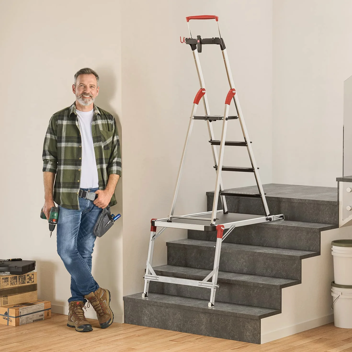Hailo TP2 Pro platforma robocza do drabin Hailo do 4 stopni, stabilna rama aluminiowa, nośność do 150 kg, waga 9 kg, srebrna