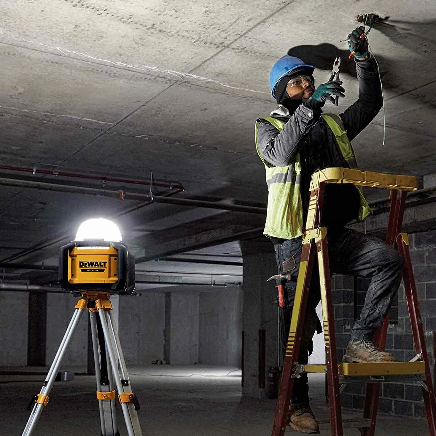 DEWALT Funkcjonalny Luz led área xr 18v tool connect dla profesjonalistów i majsterkowiczów do pracy profesjonalnej 18v