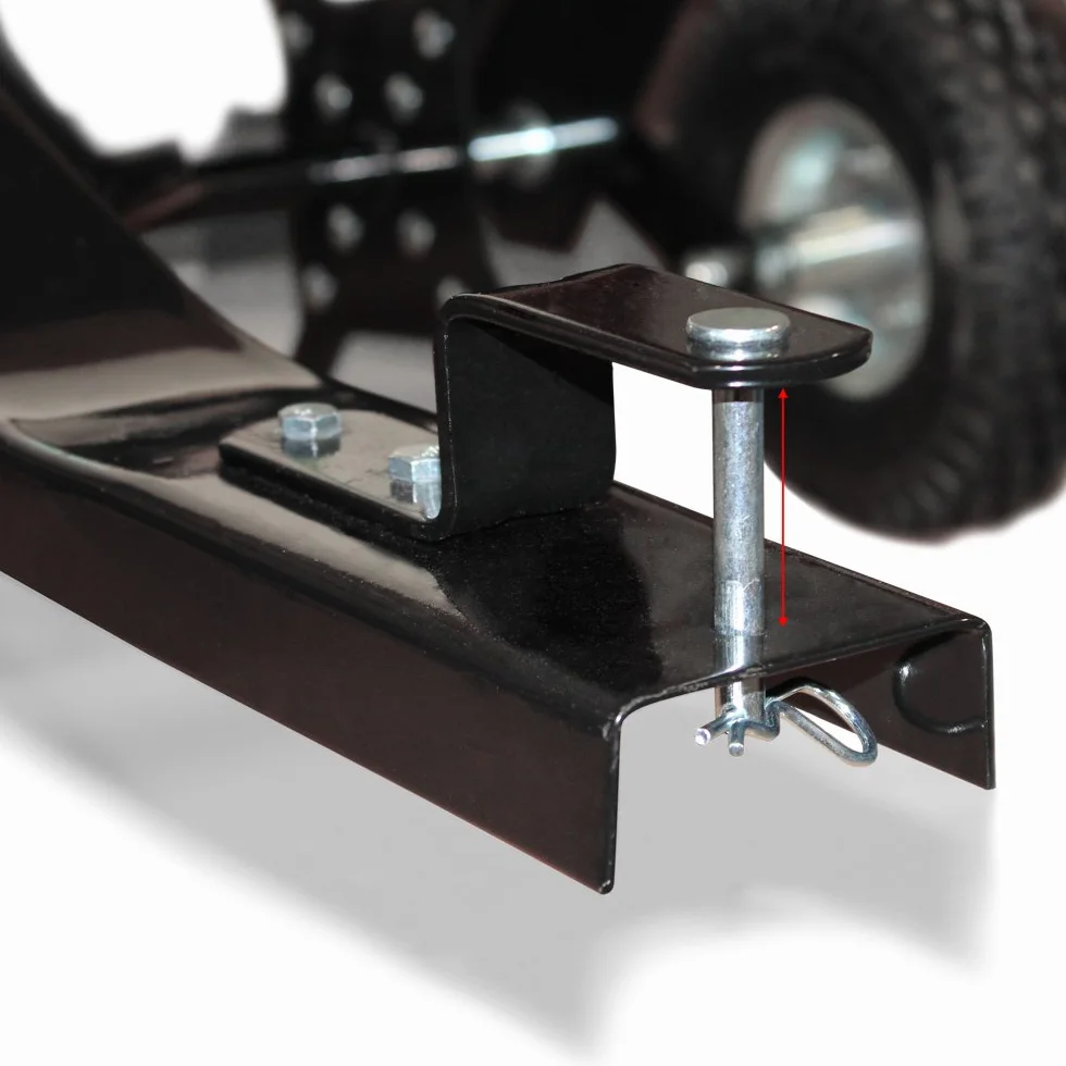 Wertykulator aerator trawnika do traktora-kosiarki z szerokością roboczą 102cm i głębokością pracy ok. 7,6cm