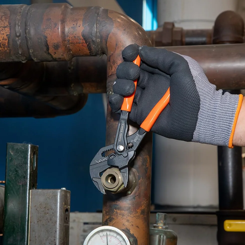 Klein Tools D5317 Kompaktowy klucz do szczypiec, wielofunkcyjny klucz nastawny z gładkimi szczękami, 17 cm