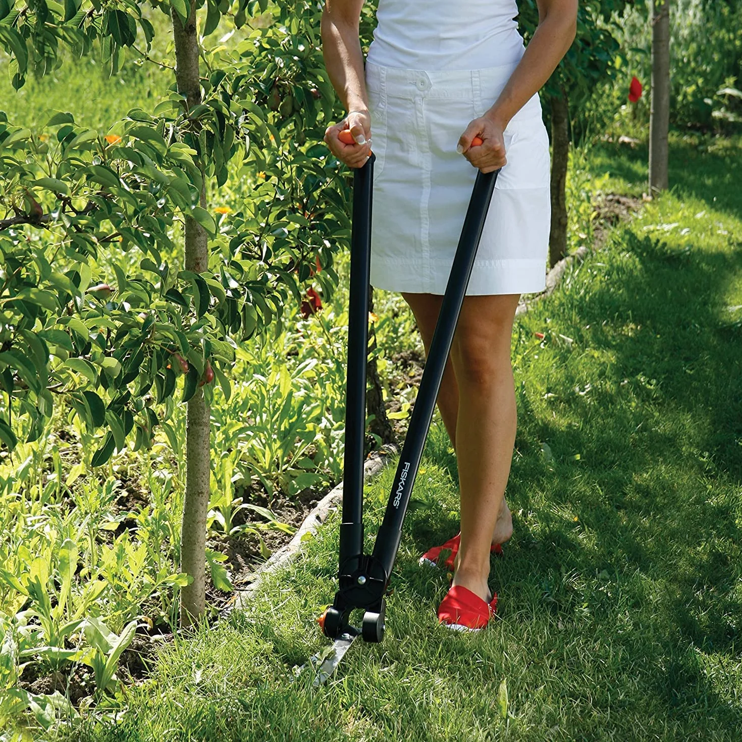 Fiskars Dźwigniowe nożyce do żywopłotu i trawy, Zasięg do 2,5 m, Czarno-pomarańczowe, PowerLever, GS53, 1001565