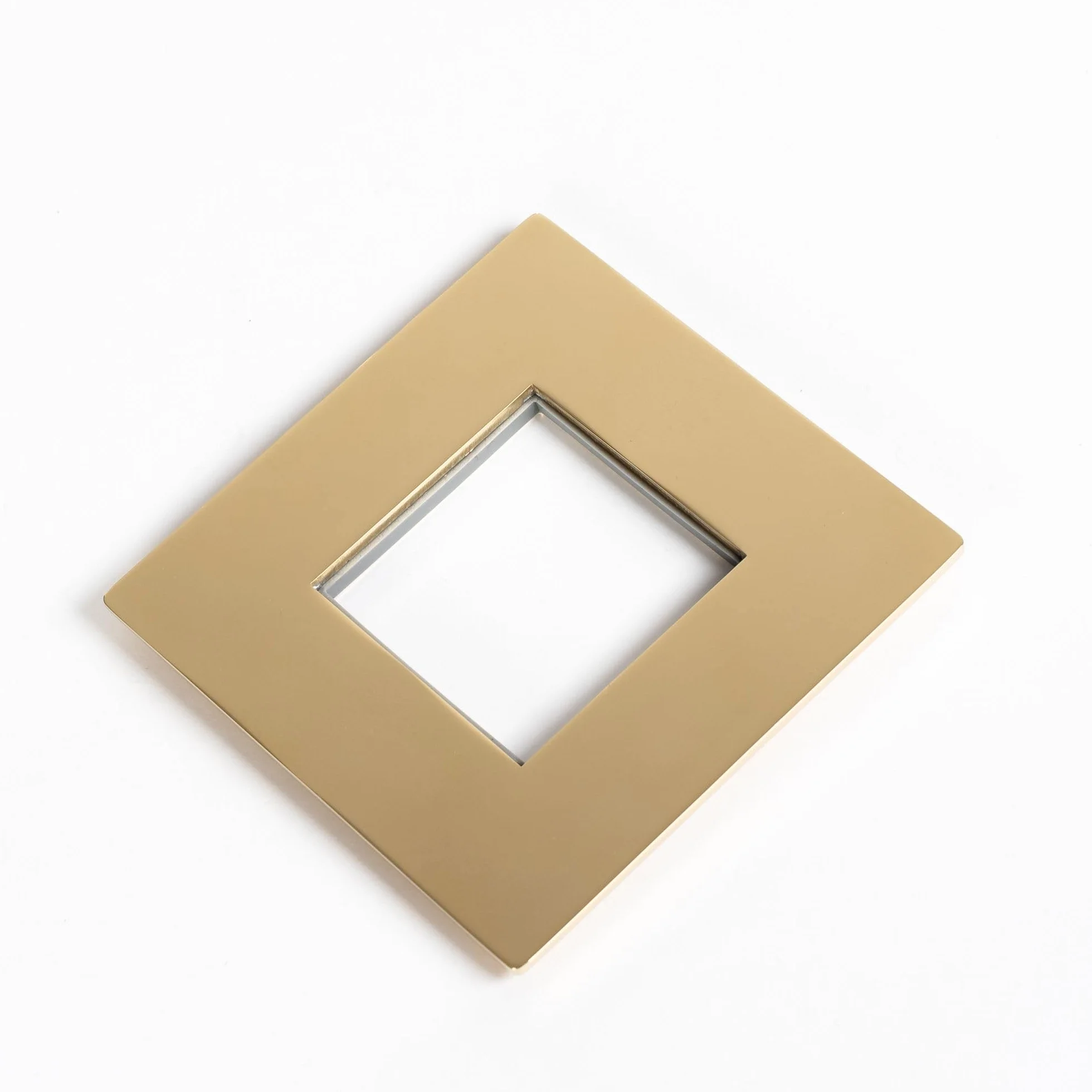 Rea Mason Jednodźwigniowa bateria umywalkowa podtynkowa Złota, wykonana z wysokiej jakości mosiądzu - 18X15X10CM