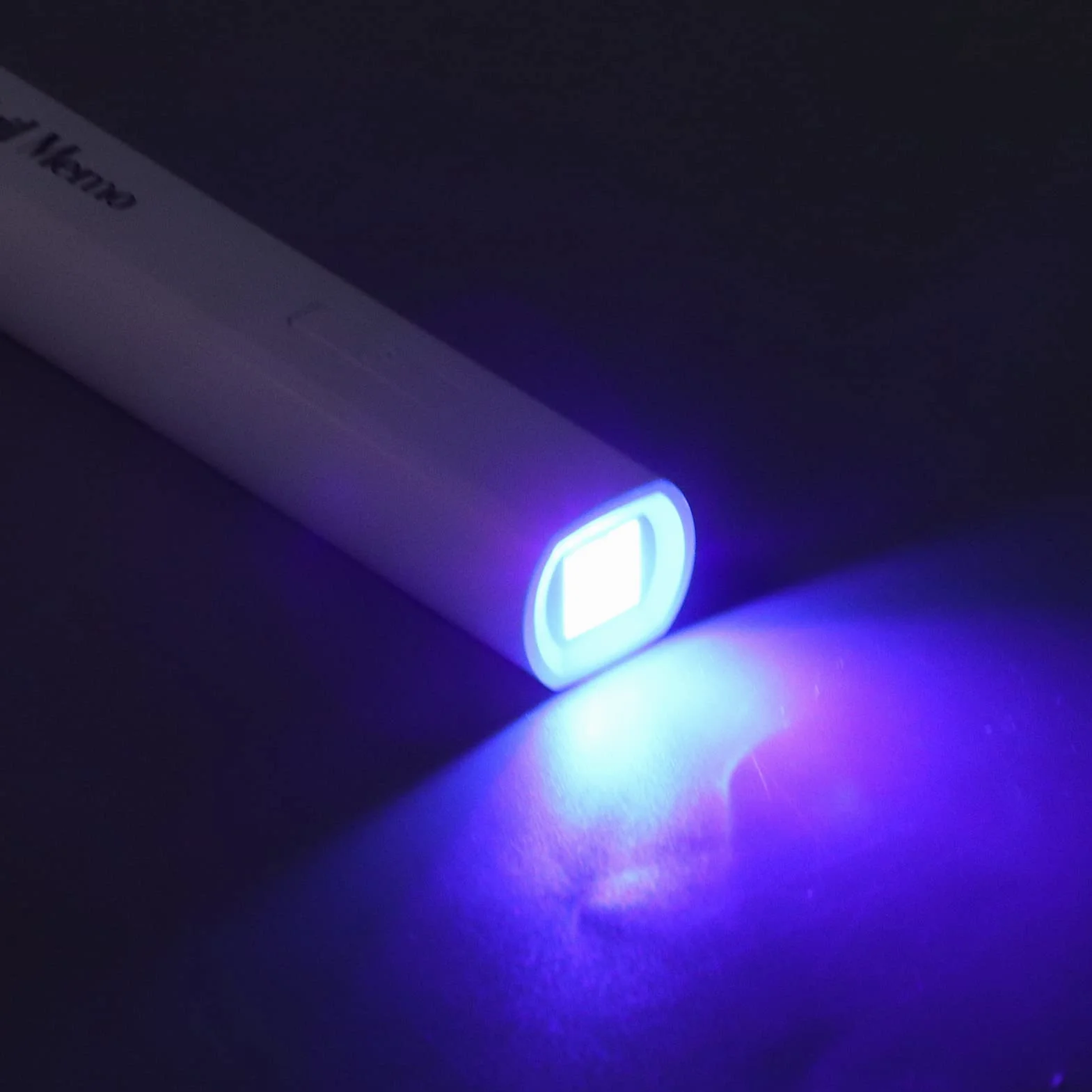 Mini Lampa UV LED do Paznokci W Długopisie, Przenośna Lampa do Paznokci żelowych 3 W do Domowego Salonu DIY, Lampa do Paznokci UV z ładowaniem USB, Szybkoschnąca Suszarka do Paznok